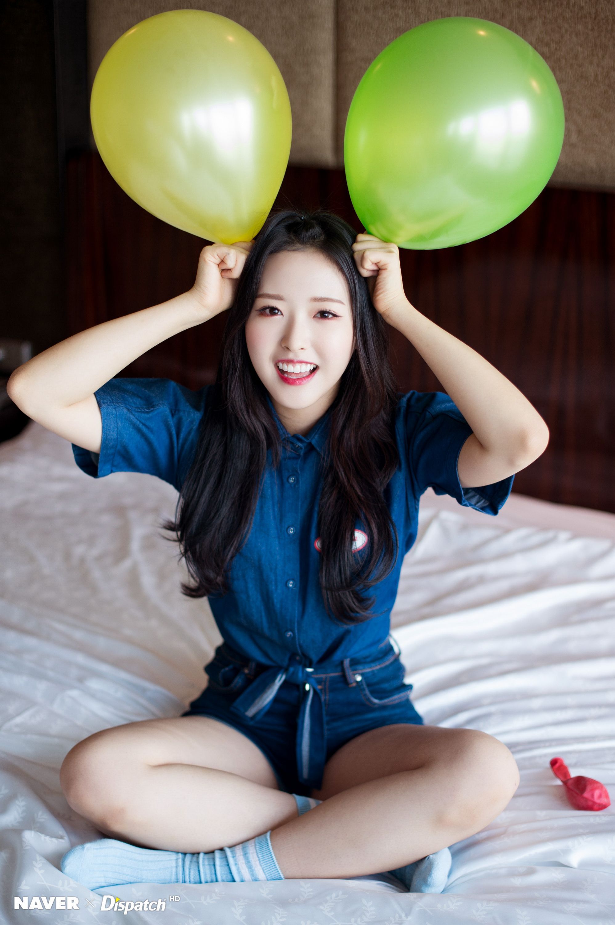 LOONA Olivia Hye Debut Mini Album '+ +' Promotion Naver x Dispatch