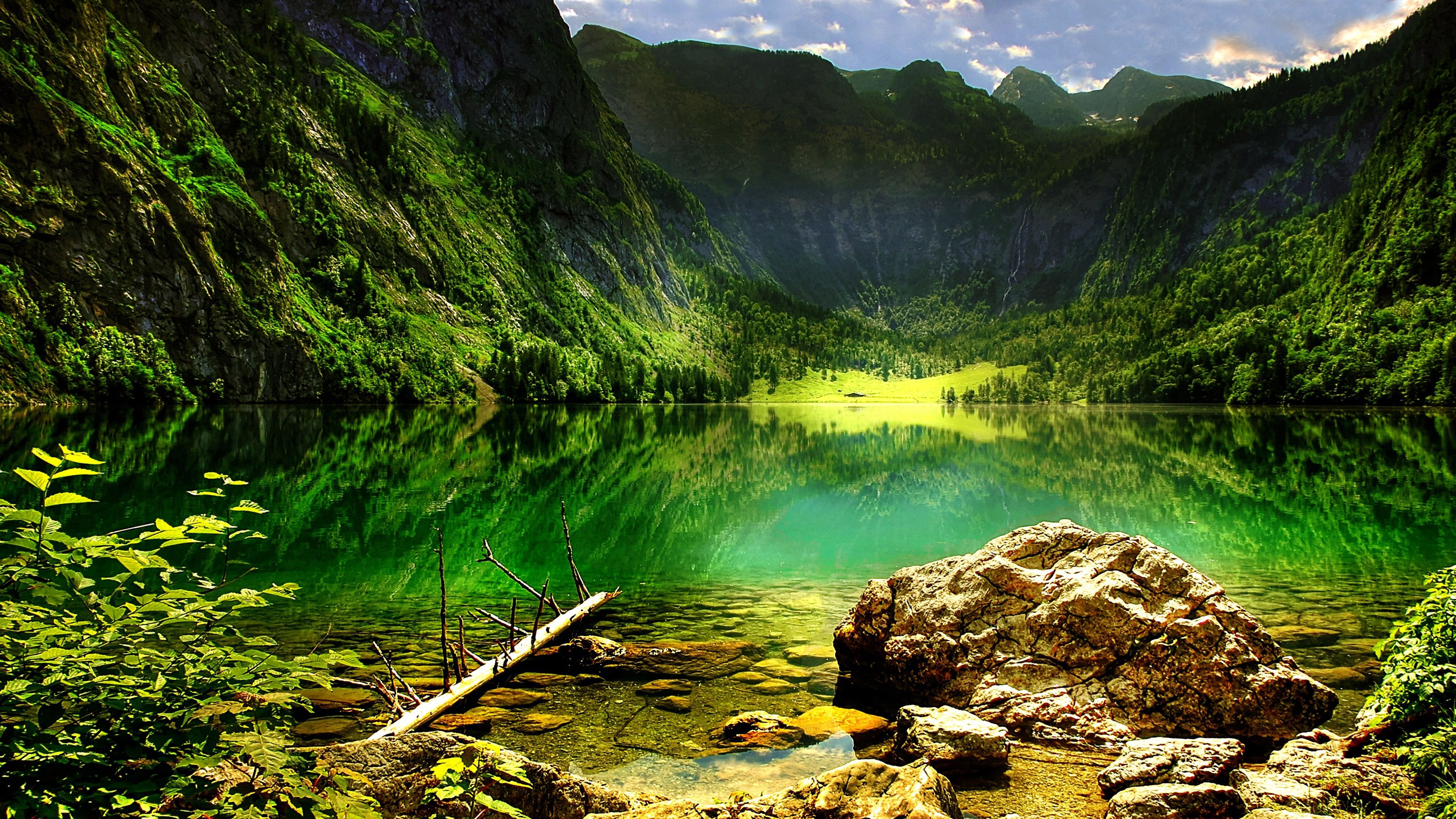 Горы озеро зелень
