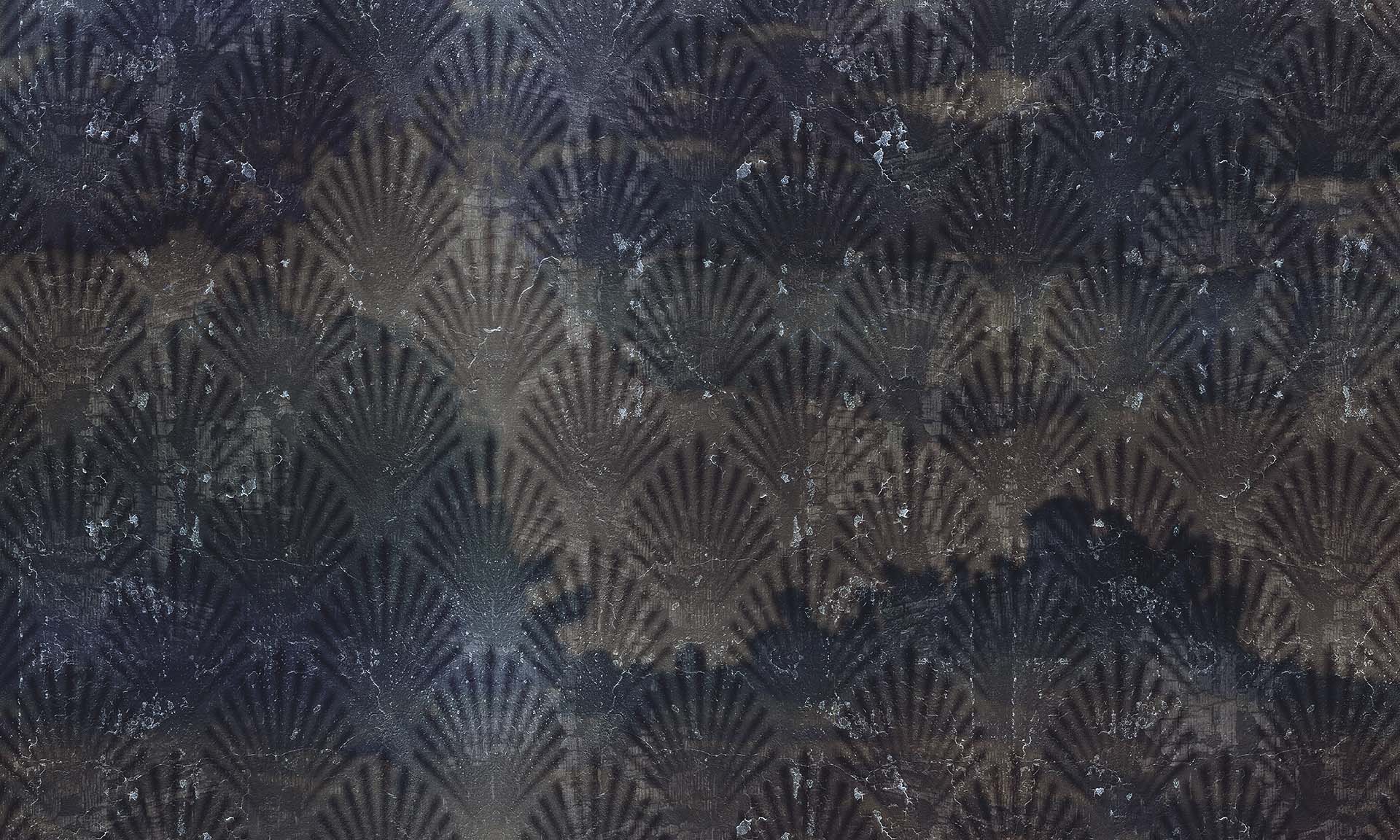 Dirty Arabesque wallpaper