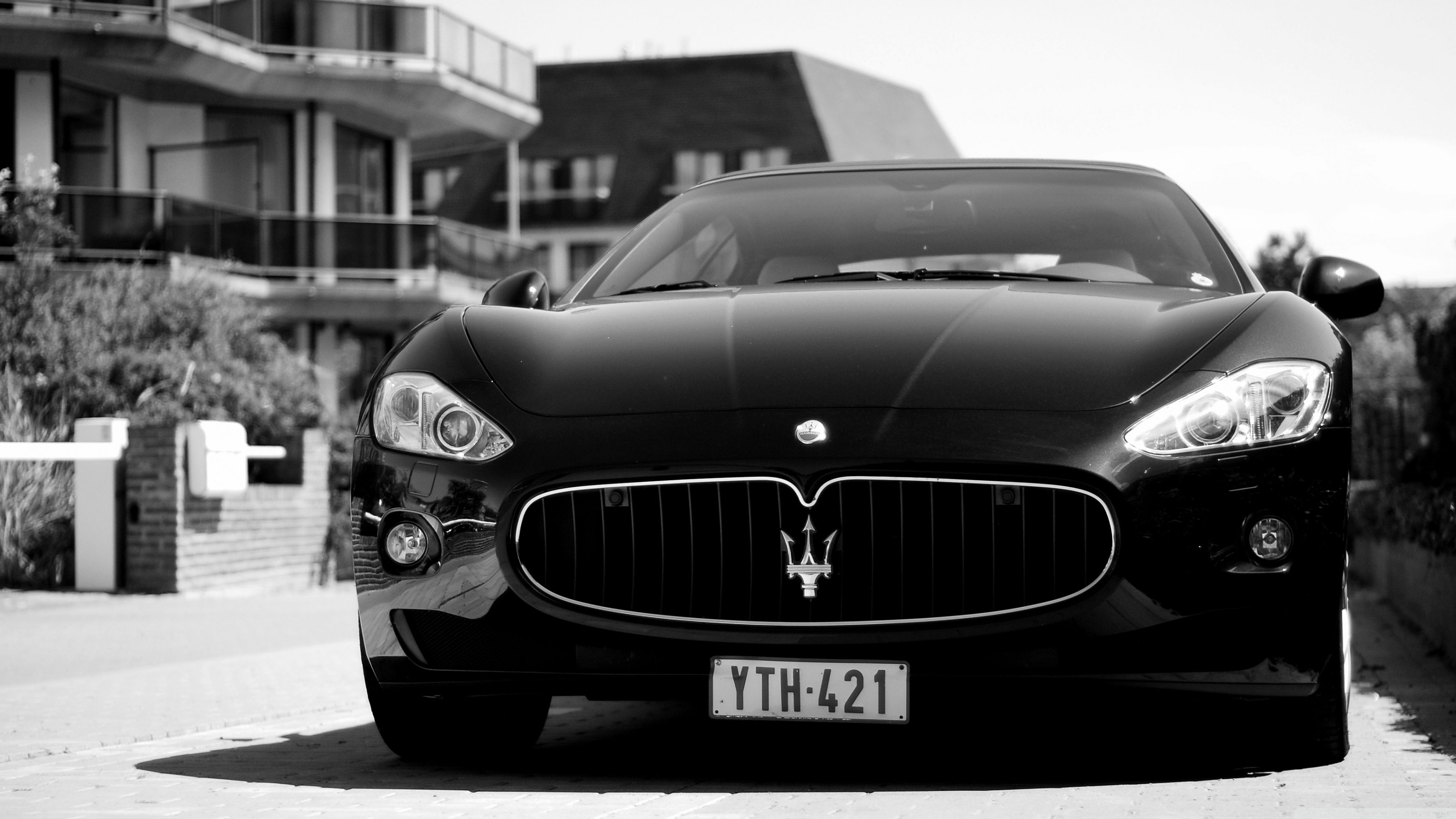 Download Maserati Gran Turismo Black and White HD Wallpaper