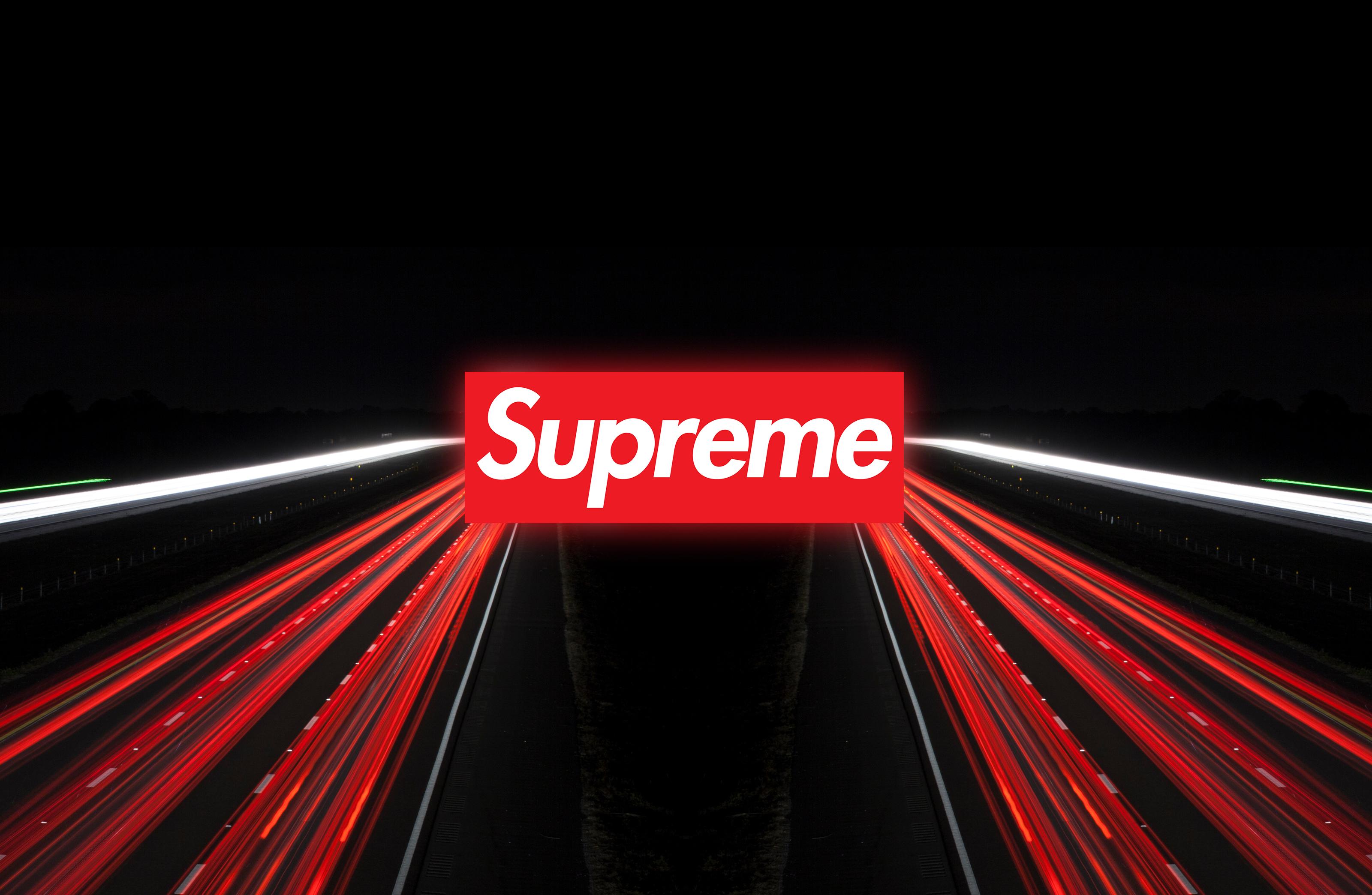high res Supreme wallpaper that I made ????