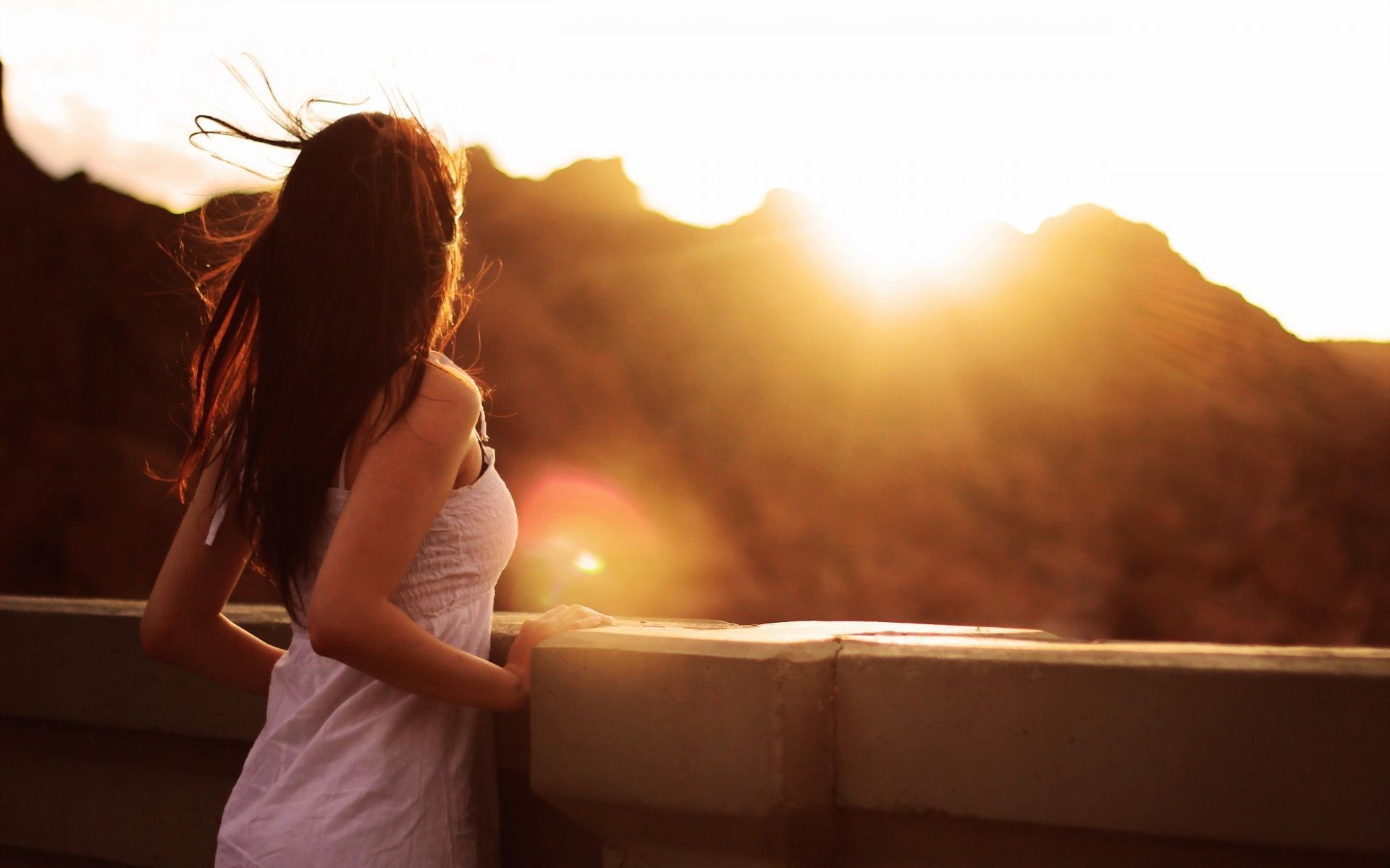 Lonely Girl Wallpaper