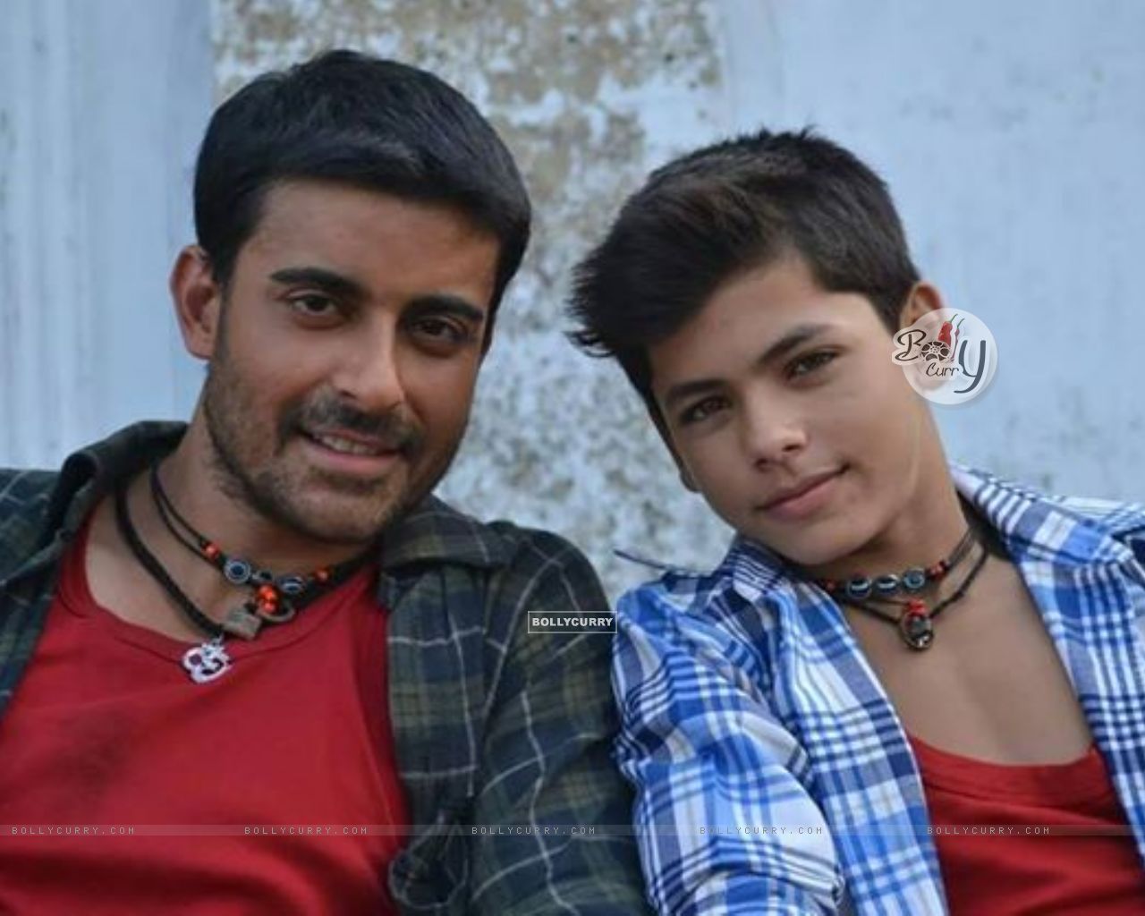 Wallpaper Rode & Siddharth Nigam size:1280x1024