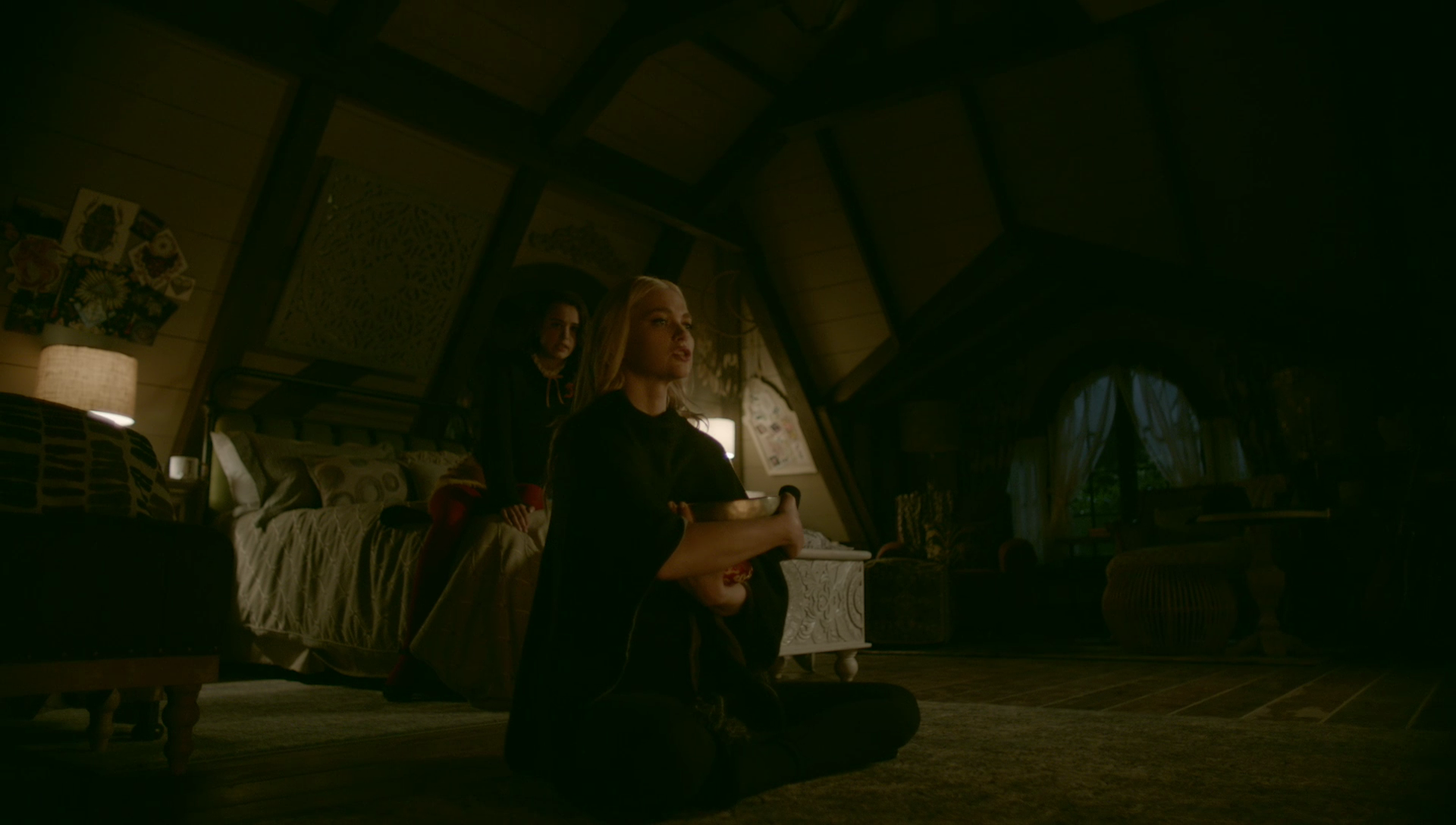 Lizzie Saltzman. The Vampire Diaries