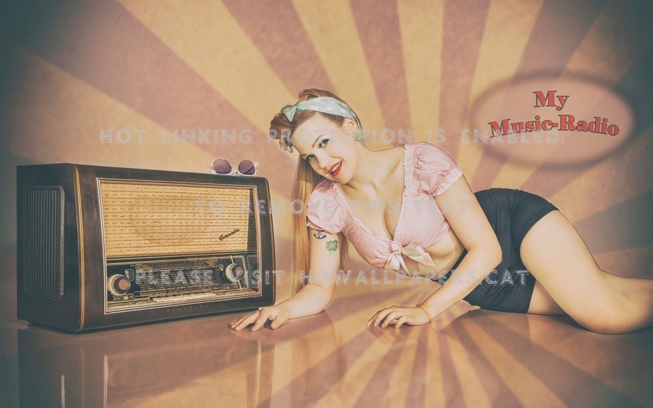 retro radio time model vintage pinup