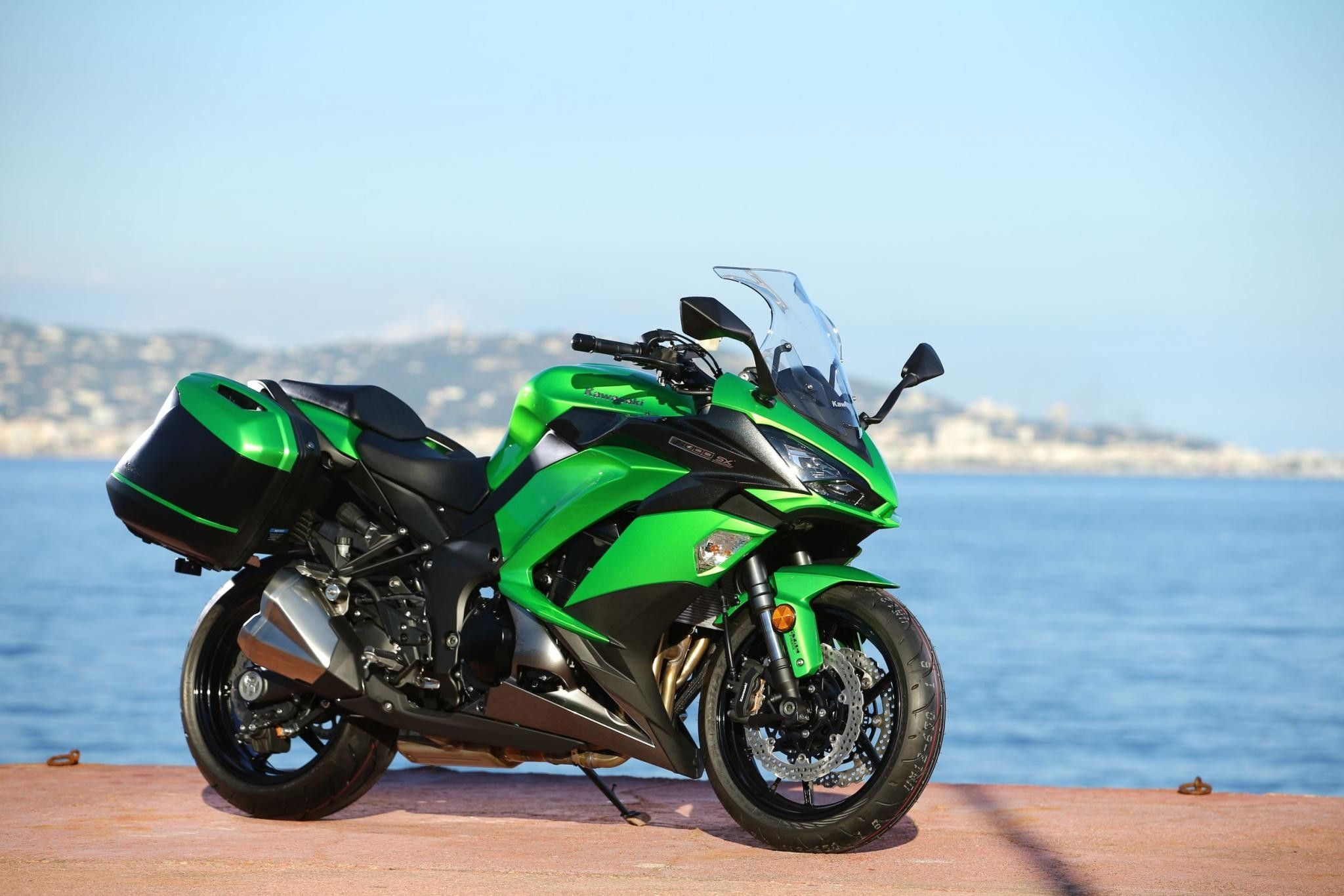 Kawasaki Z1000sx 2018 Wallpaper