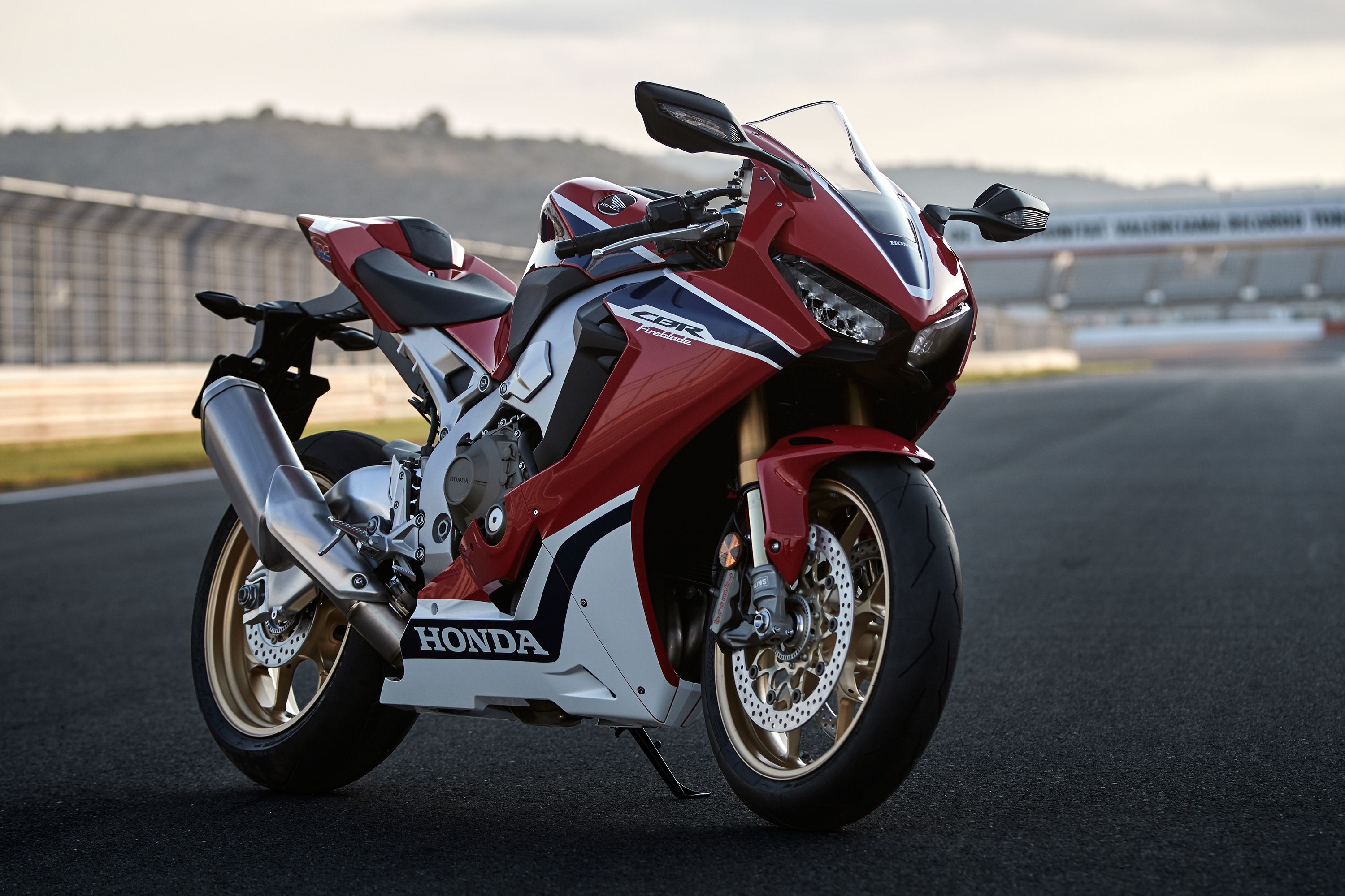 Honda CBR1000RR SP: All the Photo We Could Get Our Hands On