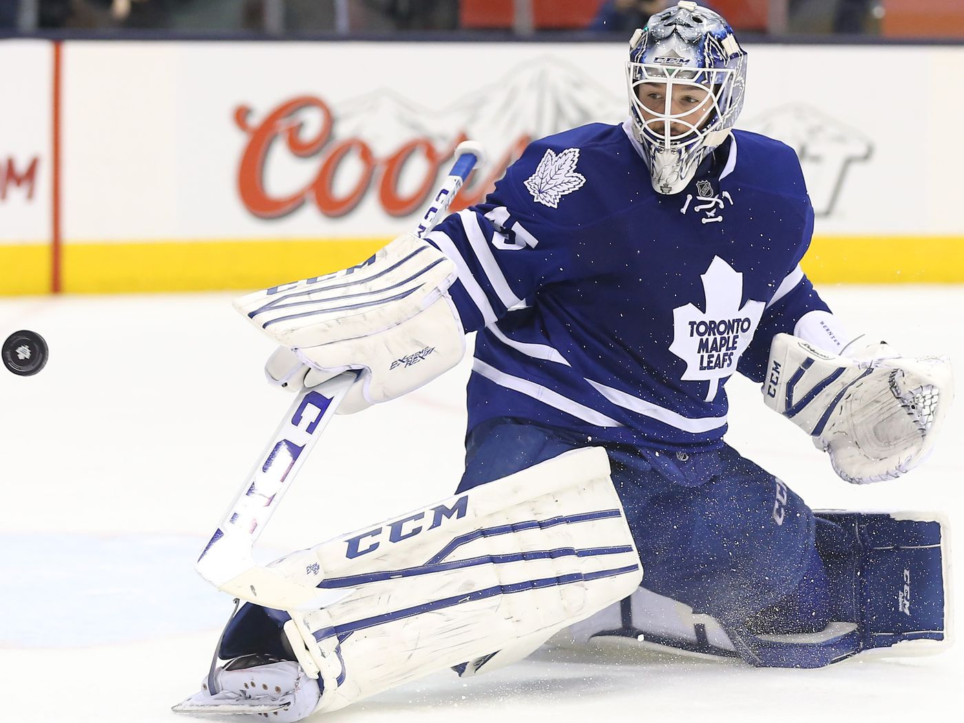 Anaheim Ducks acquire G Jonathan Bernier