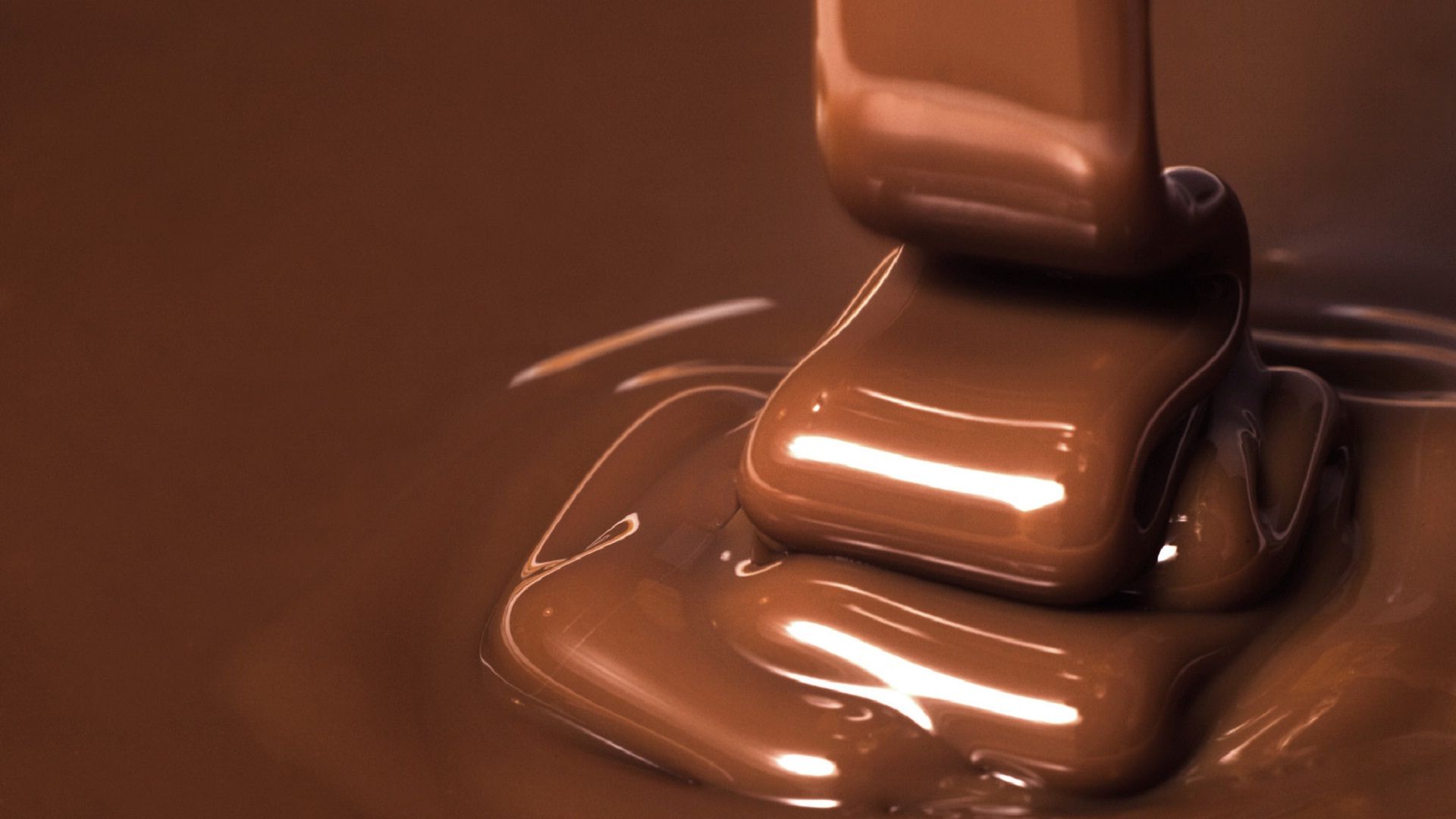 Melted Milk Chocolate, Download Wallpaper