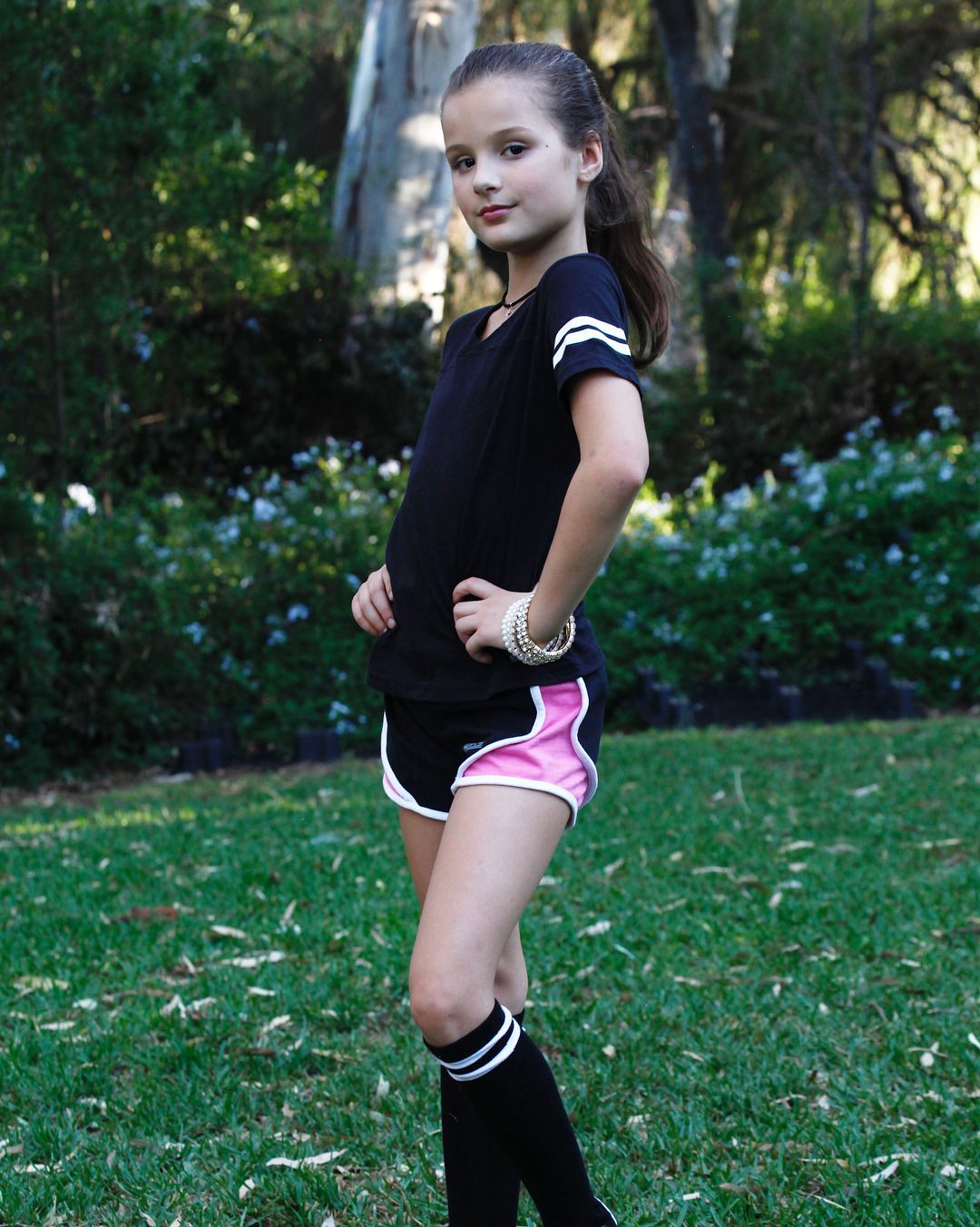 Best Sowhat bored image. Hayley leblanc, Annie lablanc, Annie