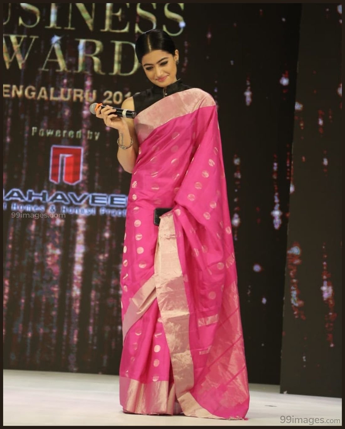 Rashmika Mandanna Beautiful HD Photo & Mobile Wallpaper HD