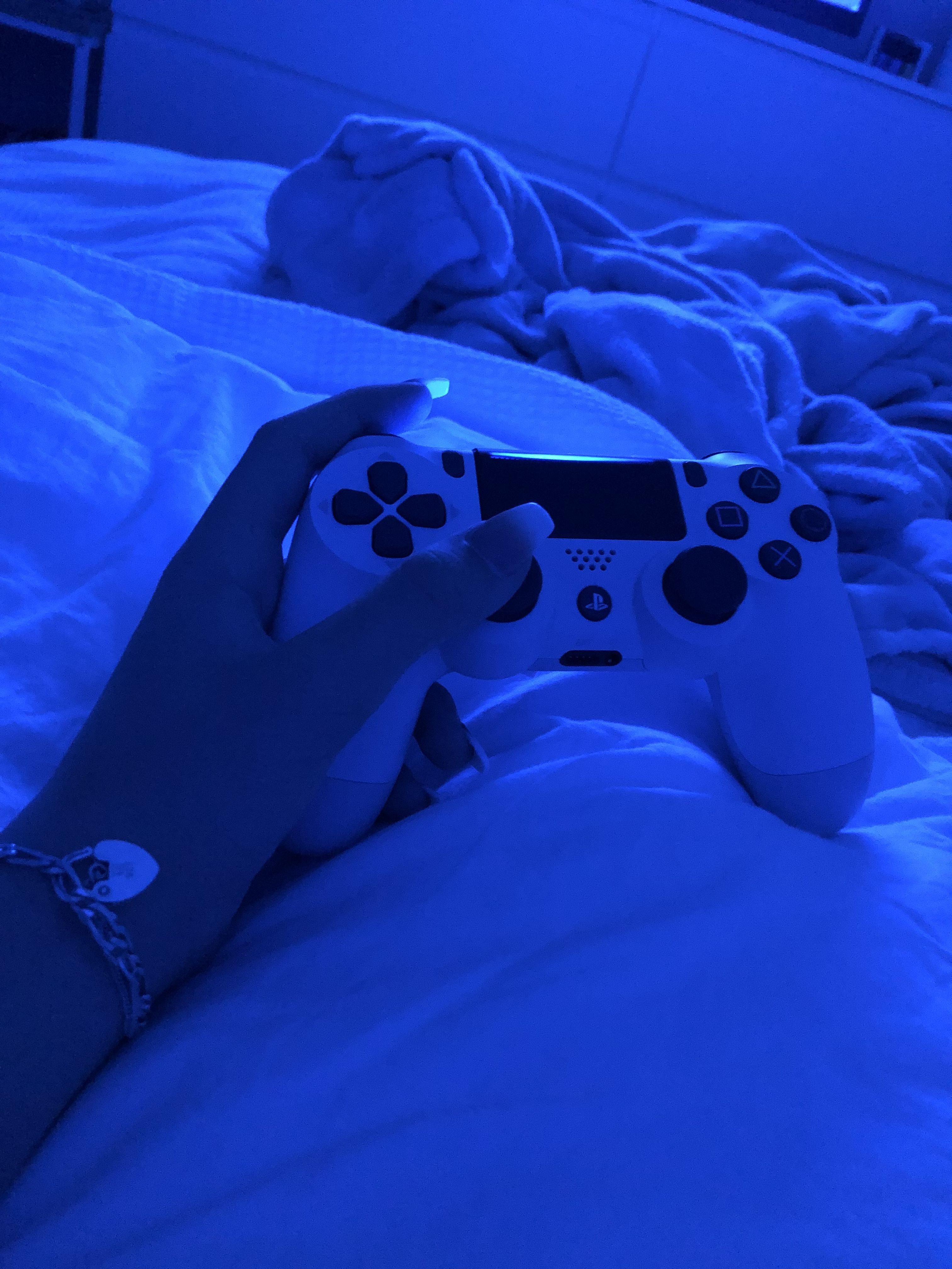 aesthetic ps4 controller