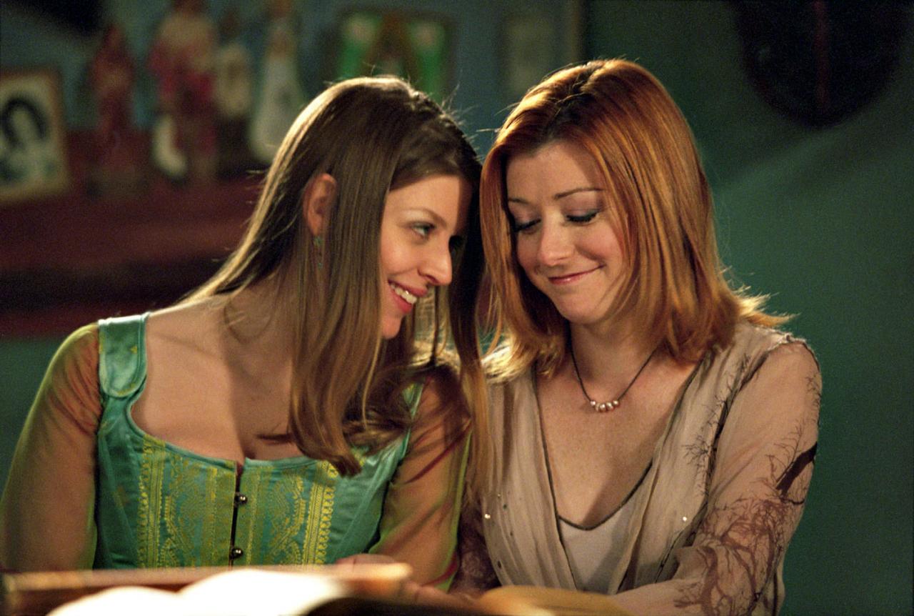 Is 'Buffy the Vampire Slayer's Willow Rosenberg a Lesbian or