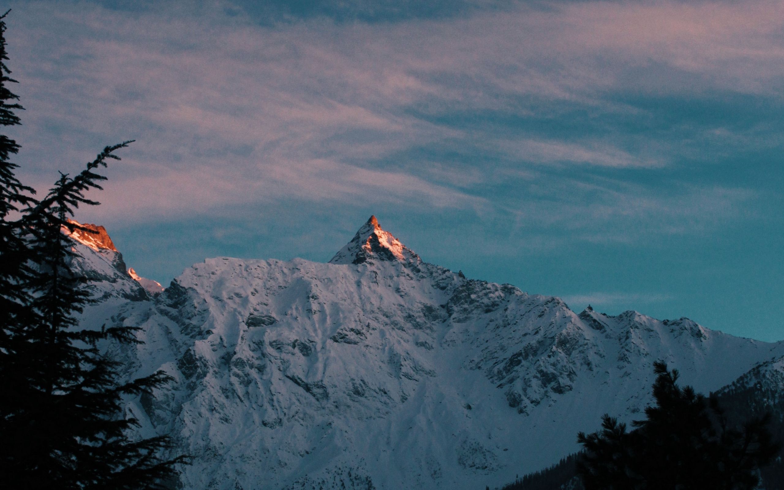 Download wallpaper 2560x1600 mountains, snowy, dark, peak
