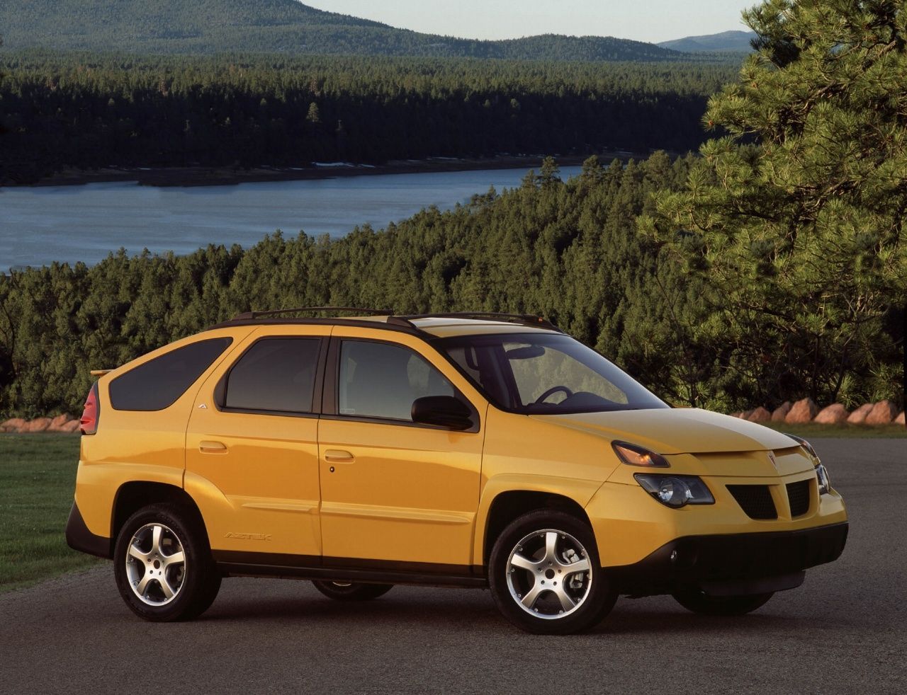 Pontiac Aztek Image. Pontiac aztek, Pontiac, Car