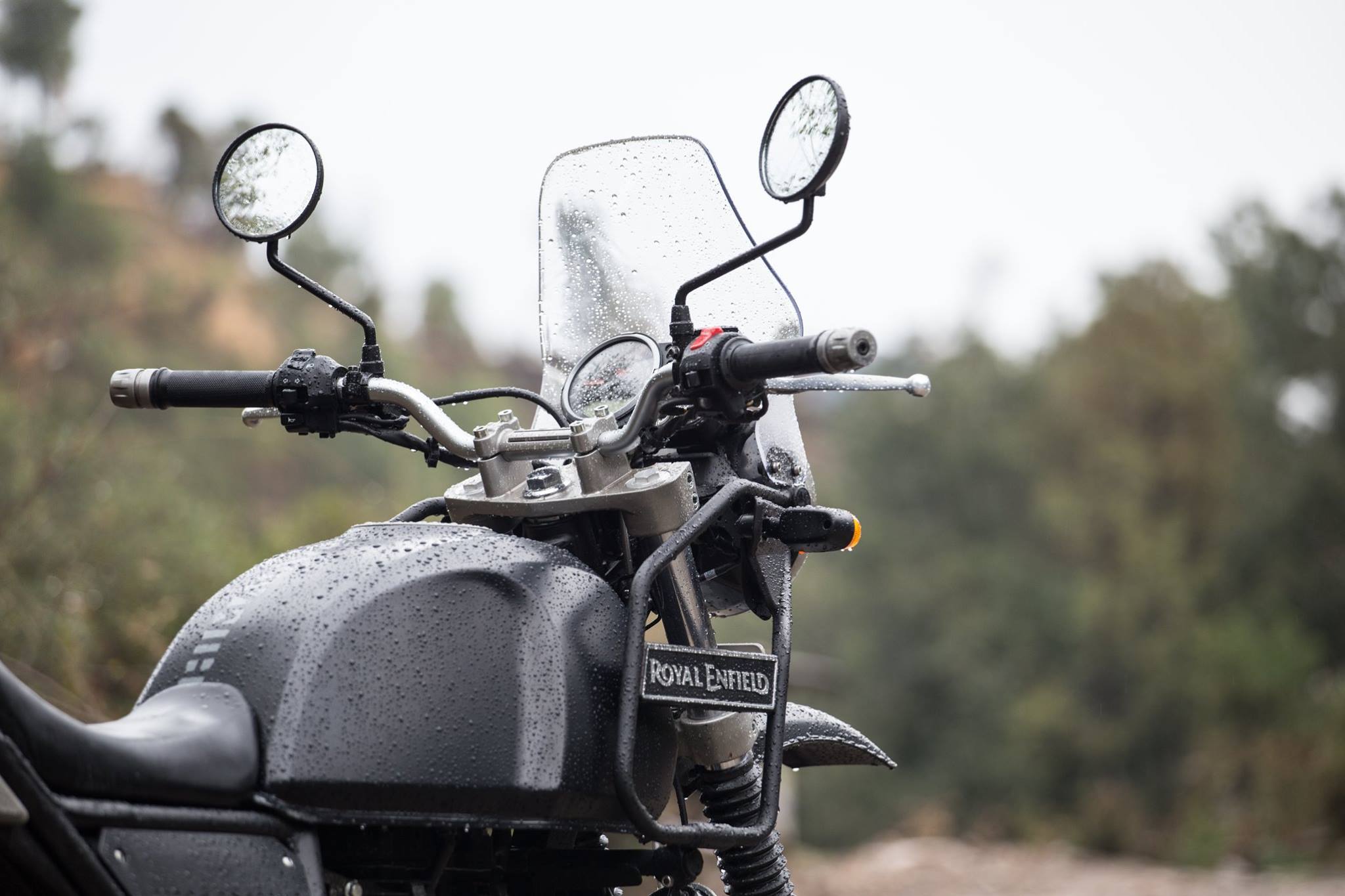 Euro 5 Royal Enfield Himalayan with new colours launched in Europe