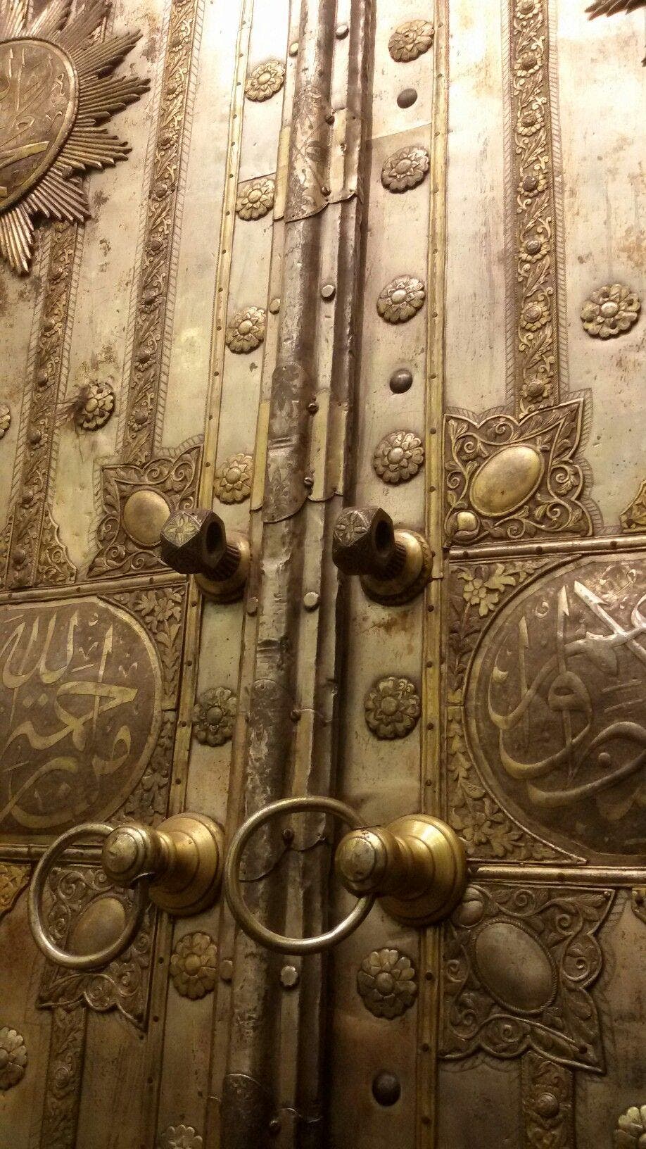 IN PICTURES: Six doors of Ka'aba over 000 years Arabiya English