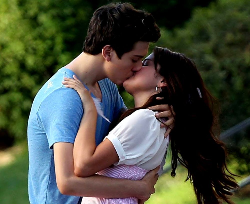 Best Romantic Kiss Kissing Picture Pics Shawn Mendes