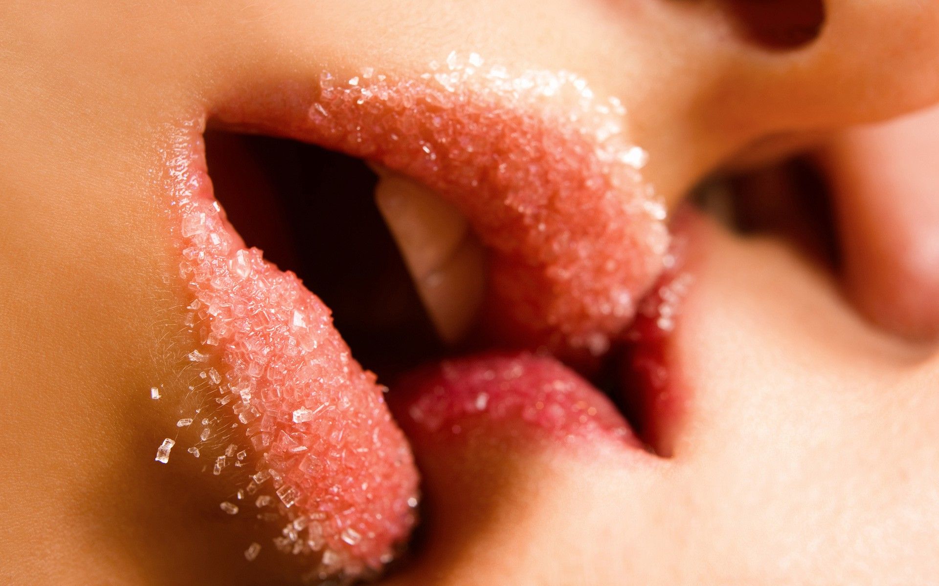 Sugar lips kiss wallpaper