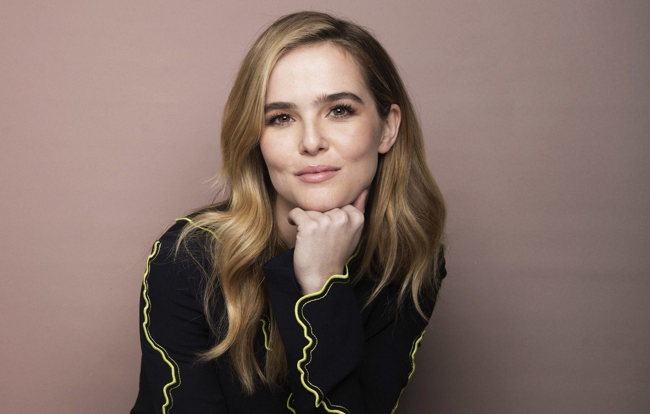 Actress Zoey Deutch Desktop HD Wallpapers - Wallpaper Cave