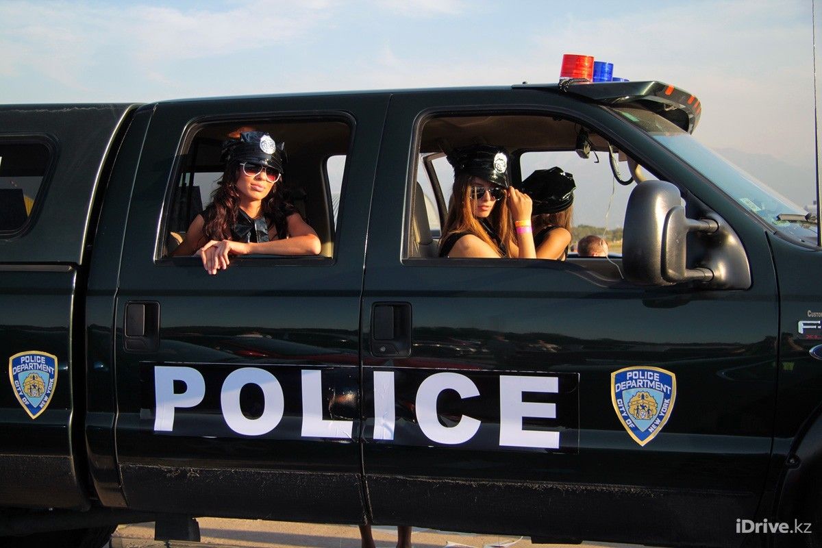 police, Women Wallpaper HD / Desktop and Mobile Background