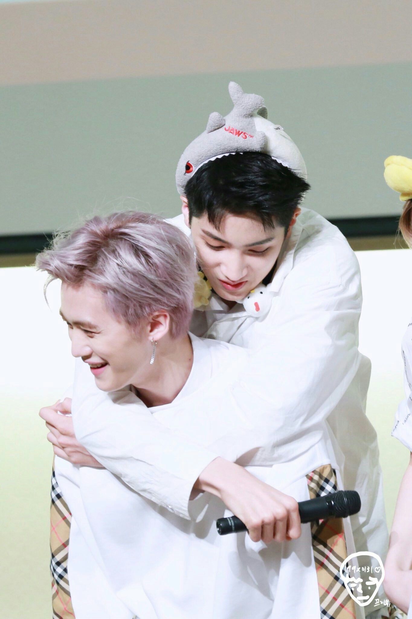 PENTAGON Jung WooSeok.. Yan An. Pentagon wooseok, Pentagon, Yan'an