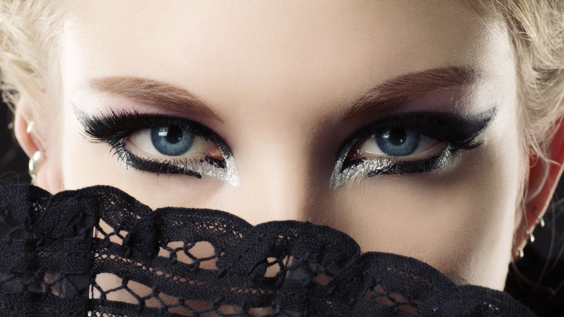 11 Eyes Wallpaper. Beautiful Eyes