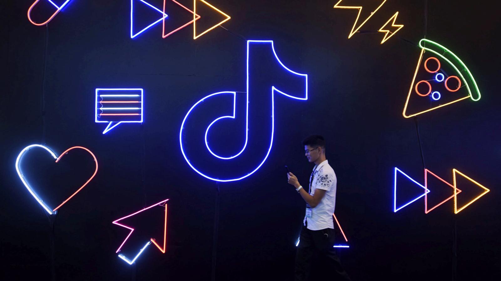 The US is starting to give TikTok the Huawei treatment