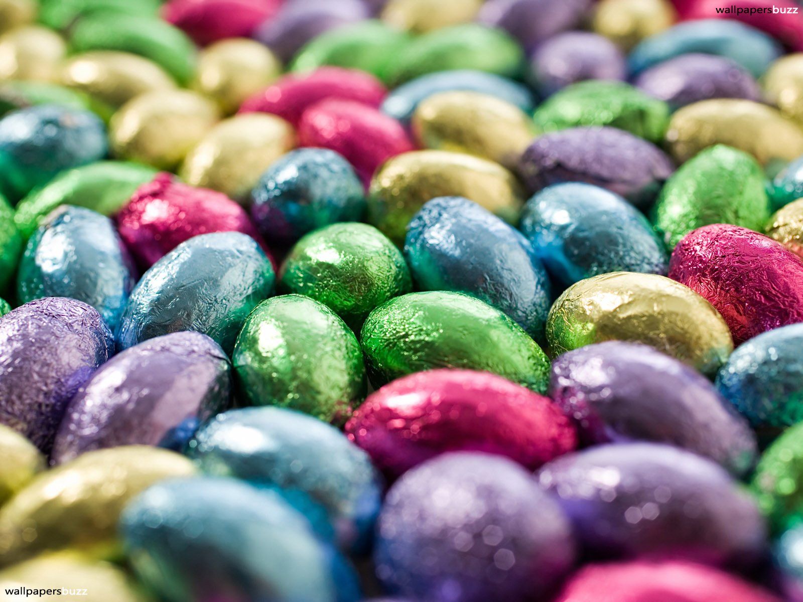 Easter eggs of different colors HD Wallpaper
