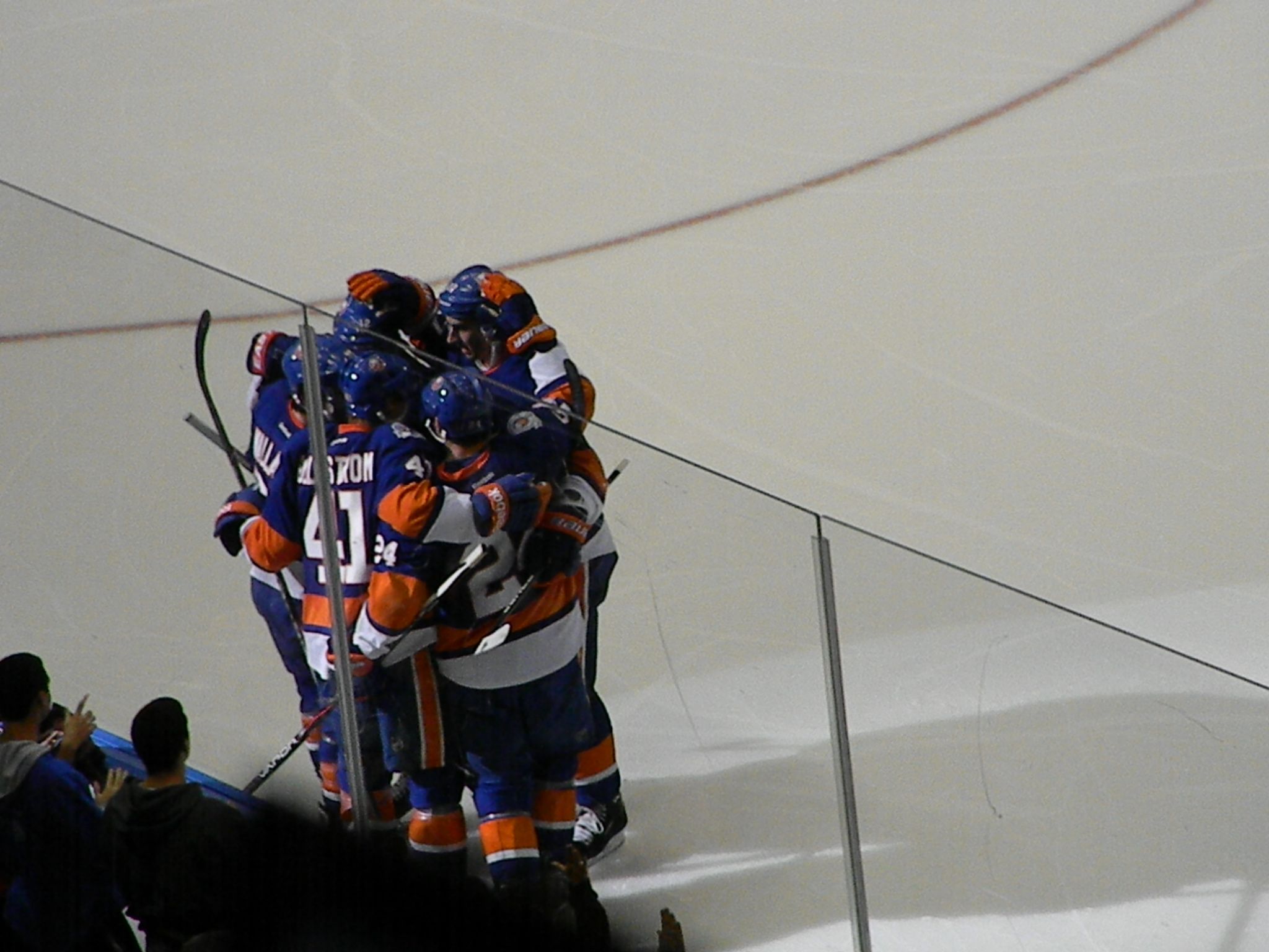 Islanders hope to celebrate Wallpaper 2048x1536. Free Photo