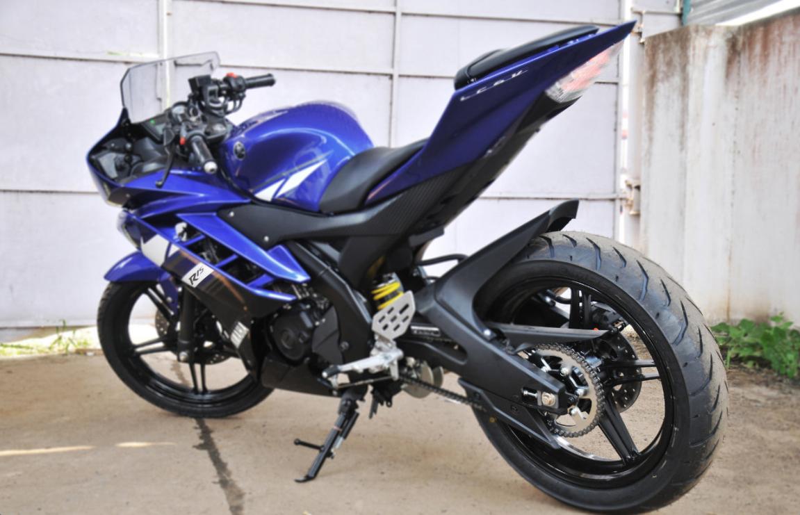 Yamaha r15 v2 modified picture