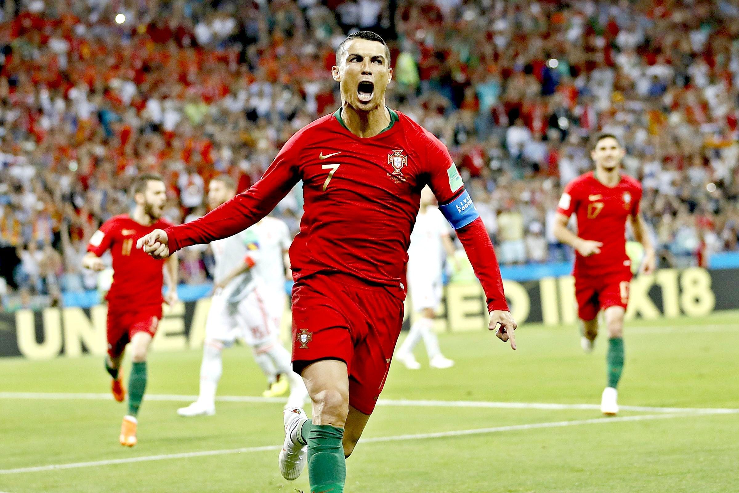 Featured image of post The Best 20 Ronaldo Celebration Wallpaper Portugal