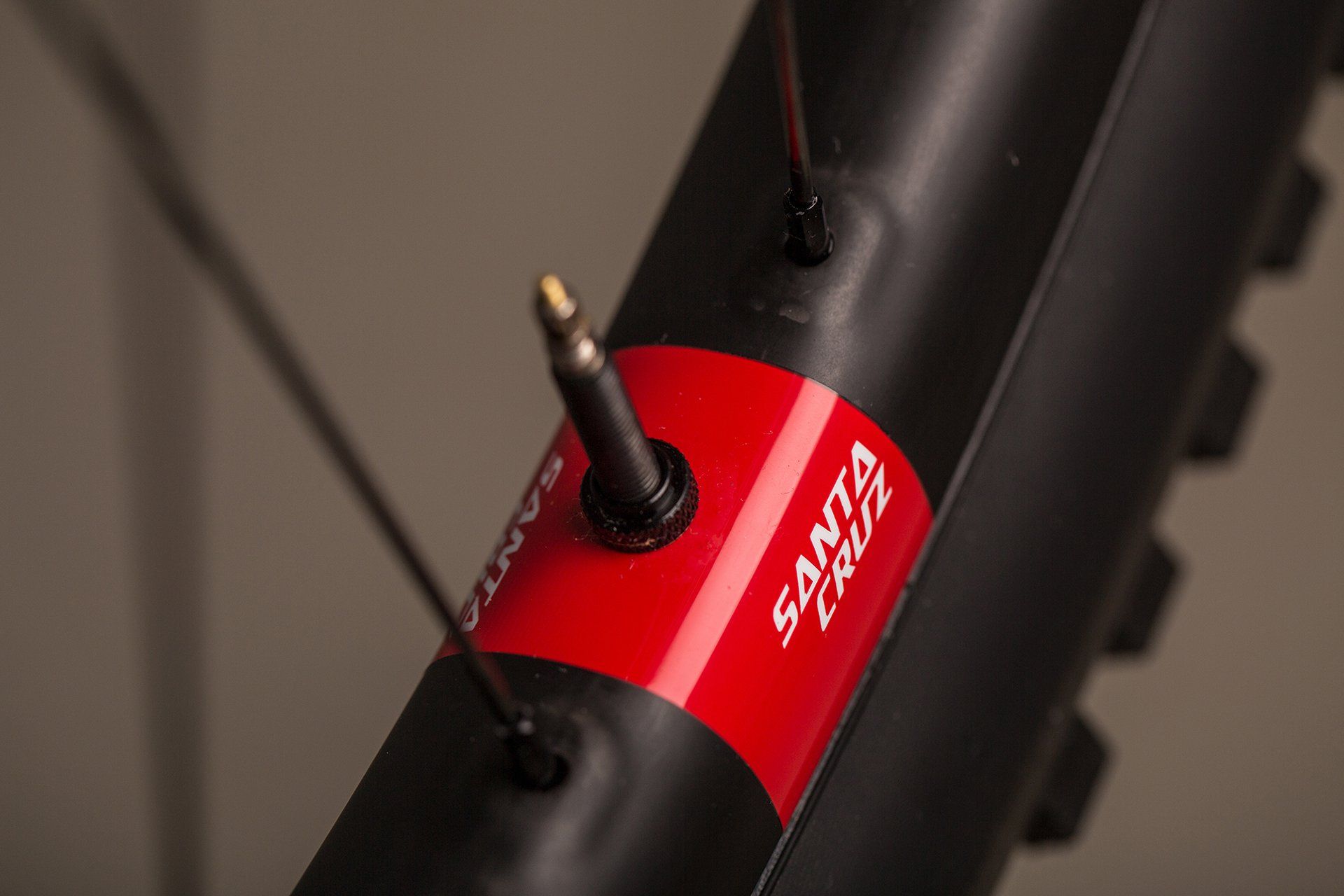 Reserve: Santa Cruz's New Carbon Wheels