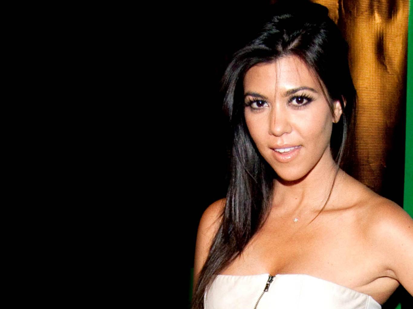 Kourtney Kardashian HD Wallpapers - Wallpaper Cave