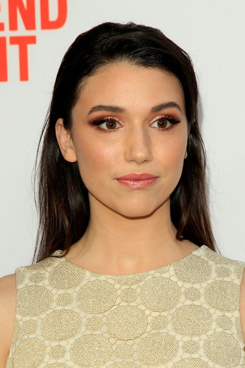 Grace Fulton. Long lashes, Actors