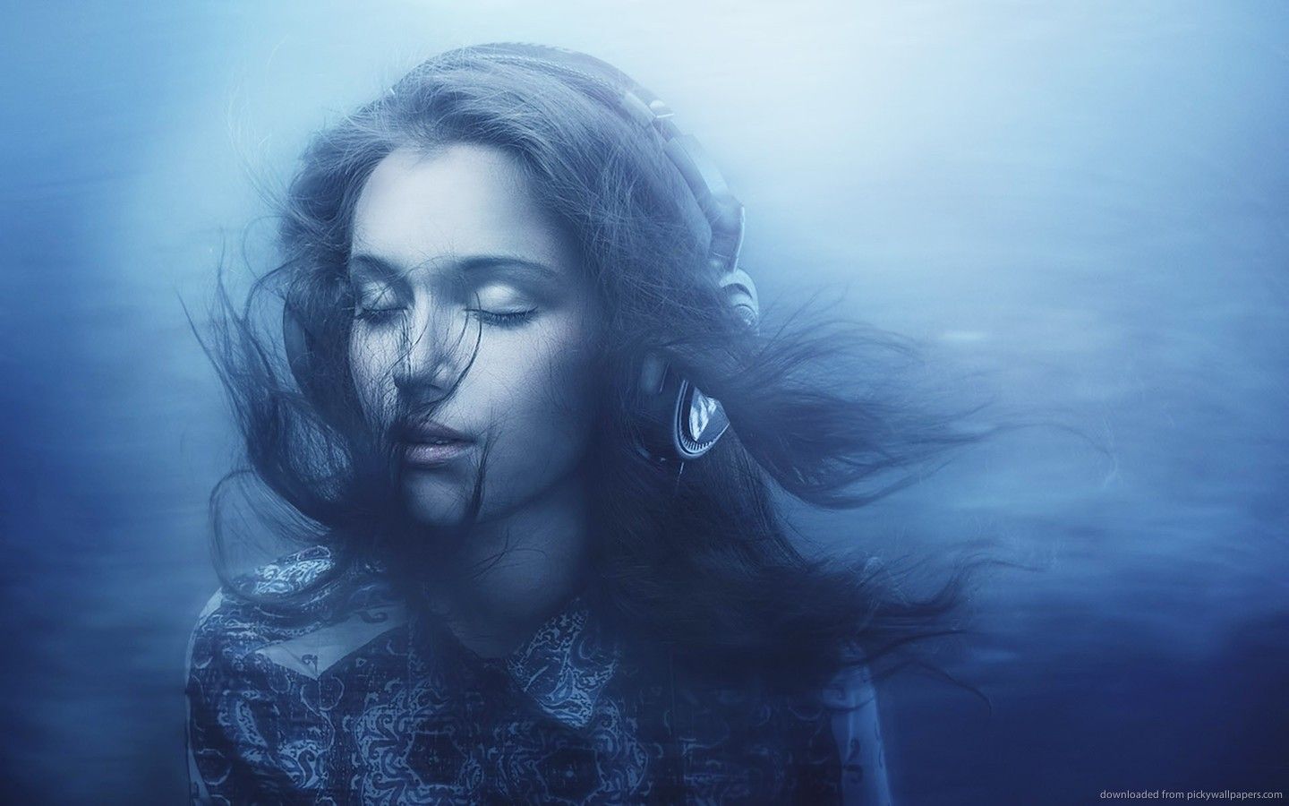 Artistic Girl Wallpaper