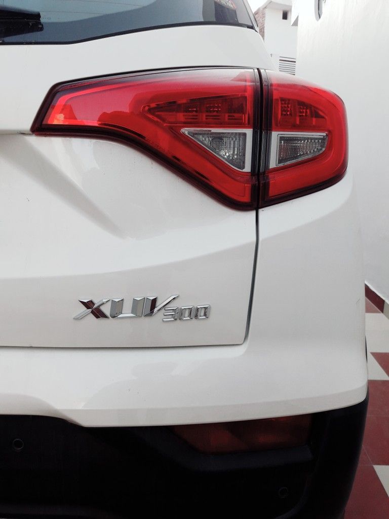 XUV300 #White#PB27F3404#Sahibjit_Mavi#love_this_suv#bought_it