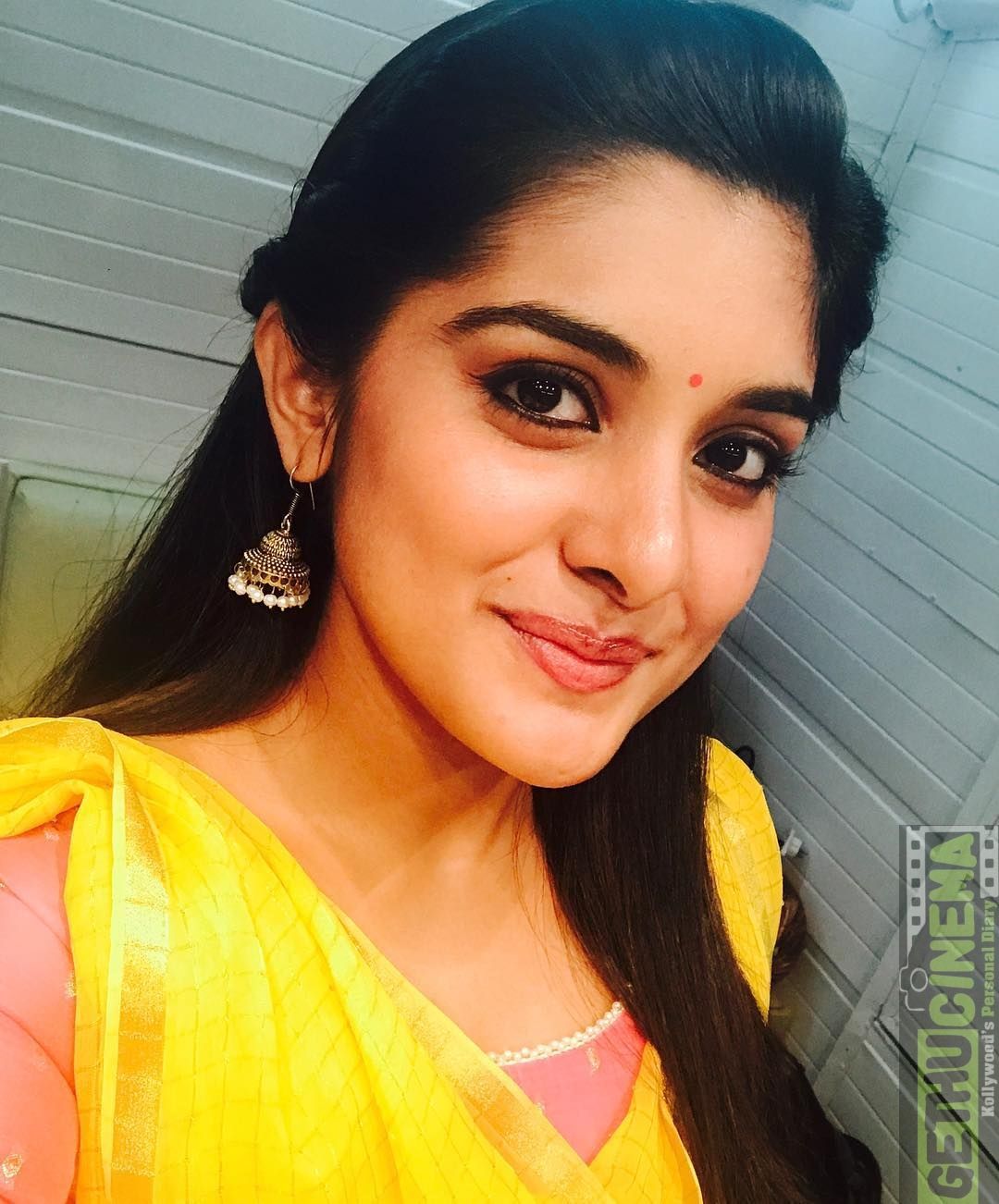 Nivetha Thomas Wallpapers - Wallpaper Cave