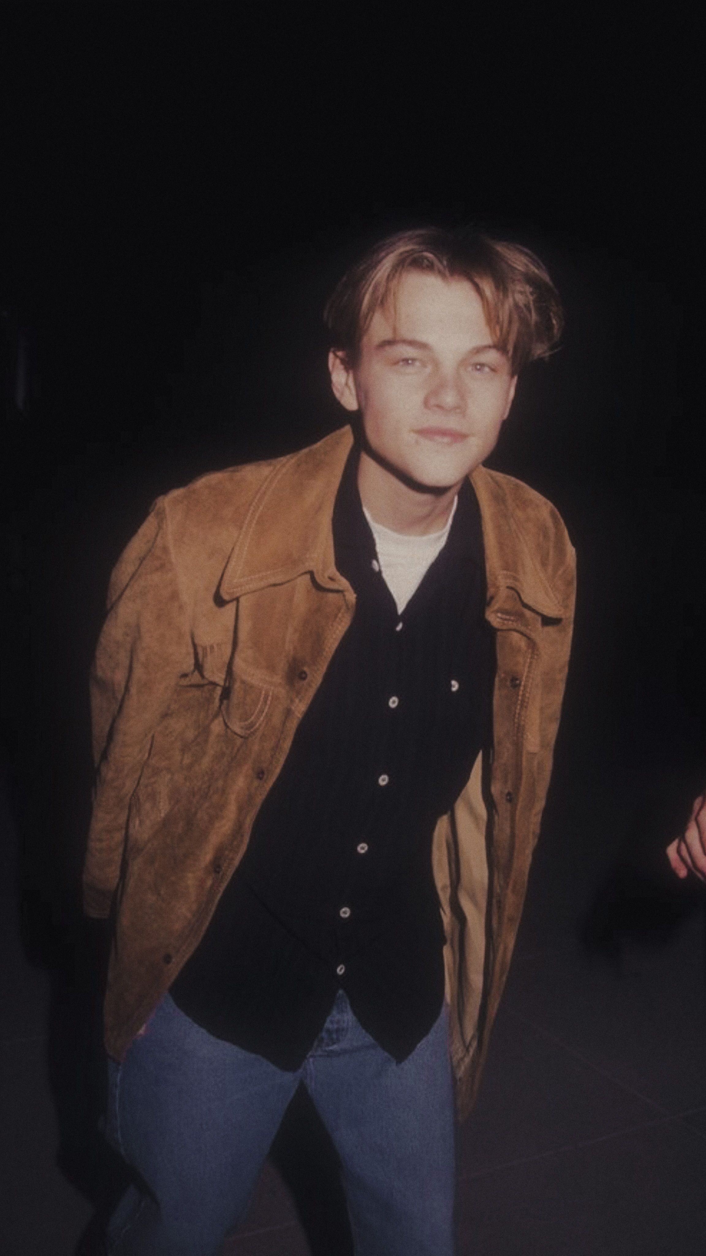 Leonardo DiCaprio 90s Wallpaper