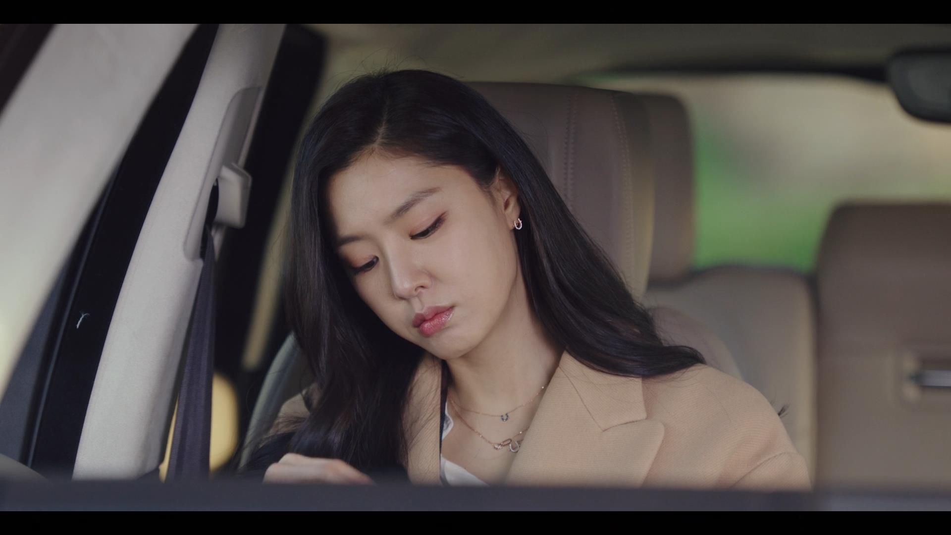 Crash Landing on You Episode 7 Fashion Review