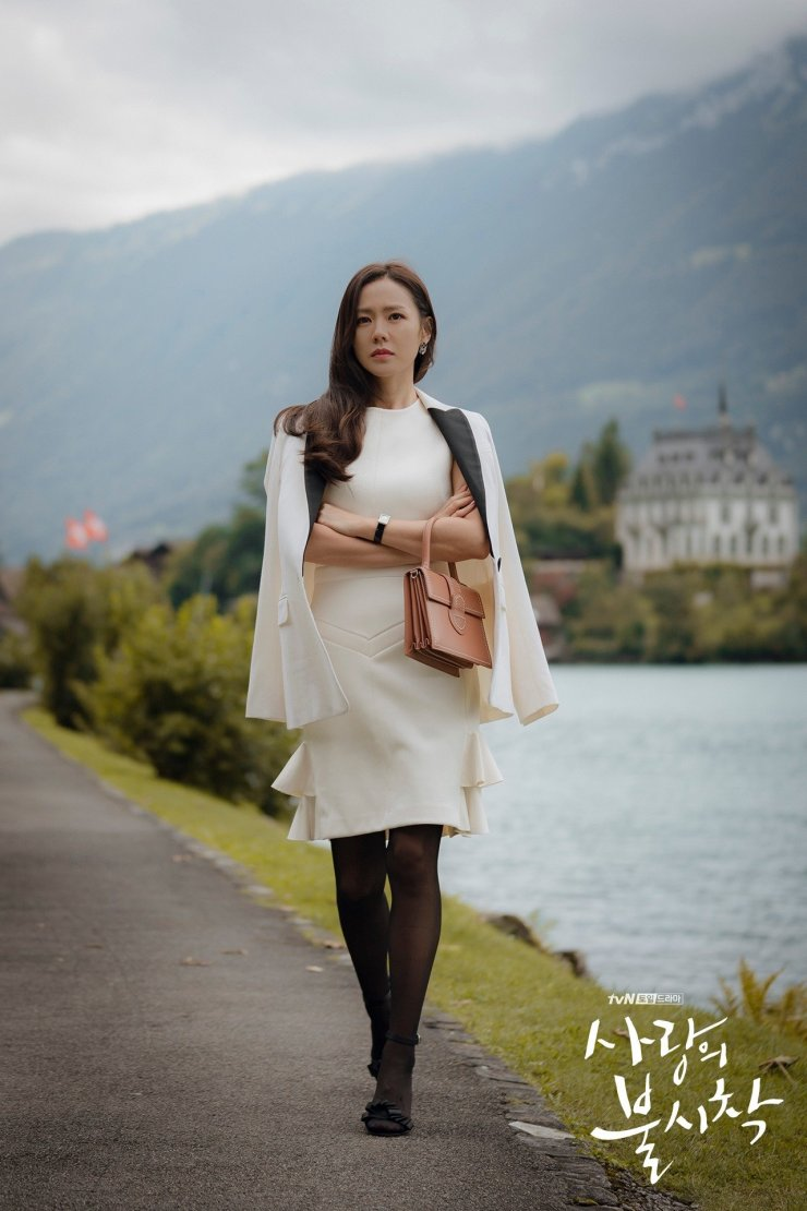 Crash Landing on You (사랑의 불시착). Korean