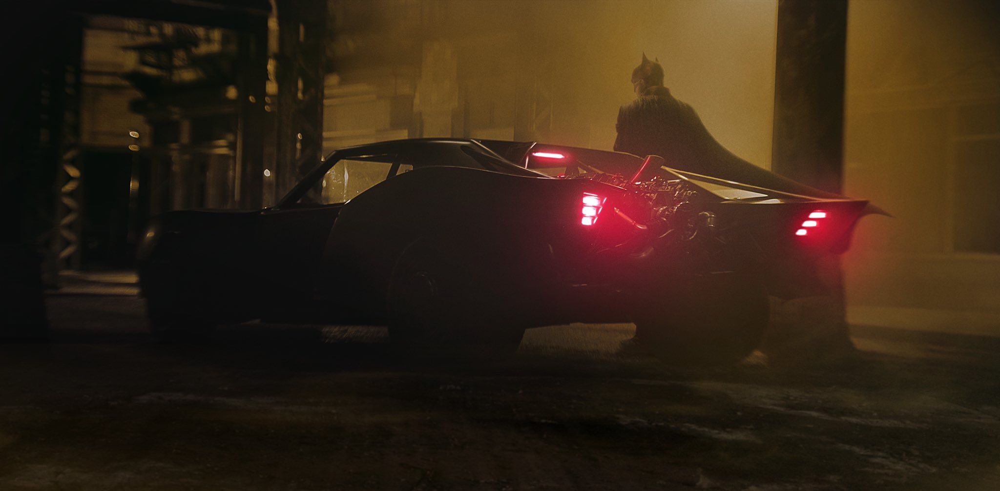 The Batman: Batmobile Image Revealed by Director Matt Reeves