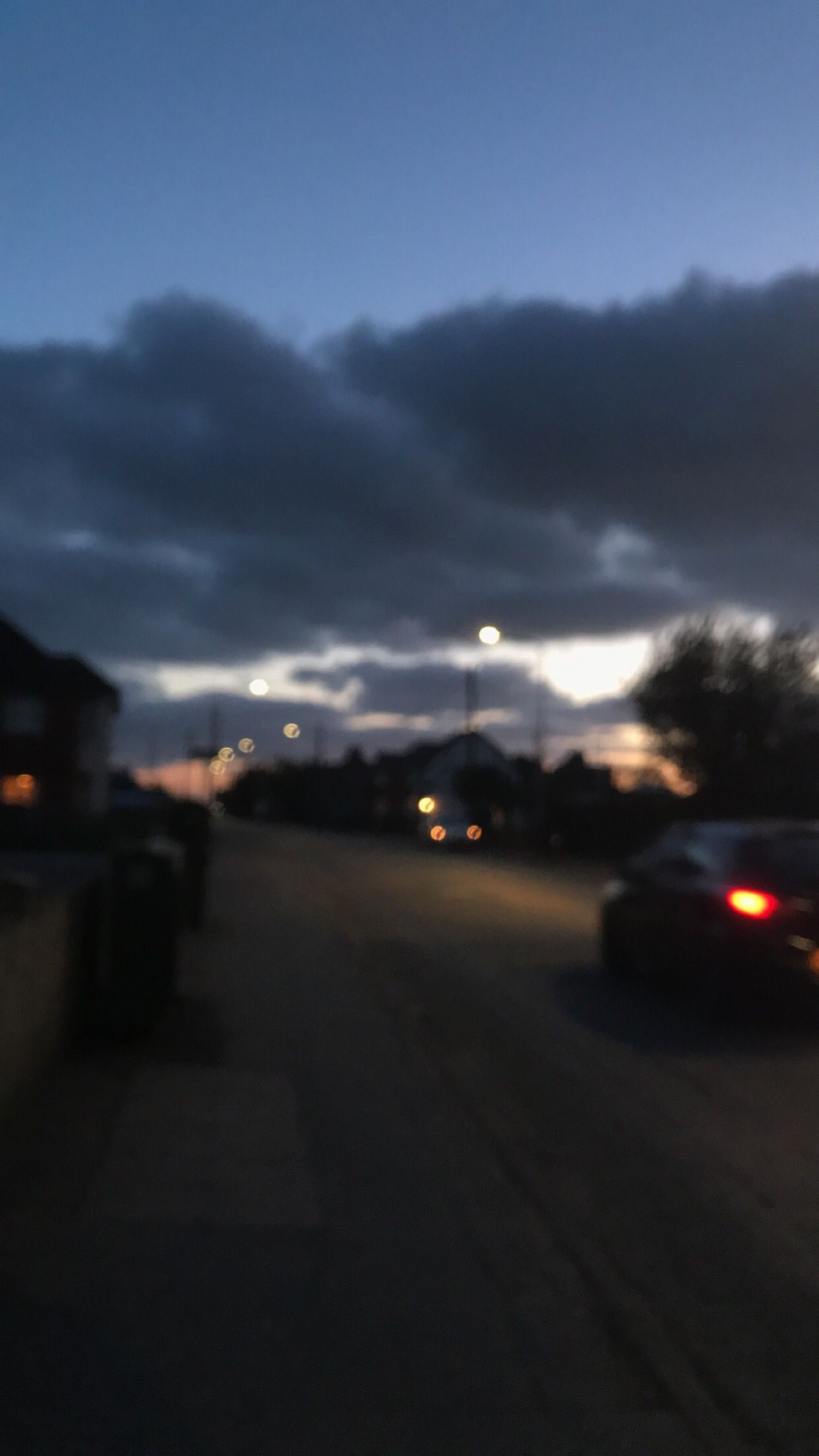 Late night walk ;) #Night #Clouds #Calm #Lights #Blurry #Cold. Sky aesthetic, Blurry lights, Night aesthetic