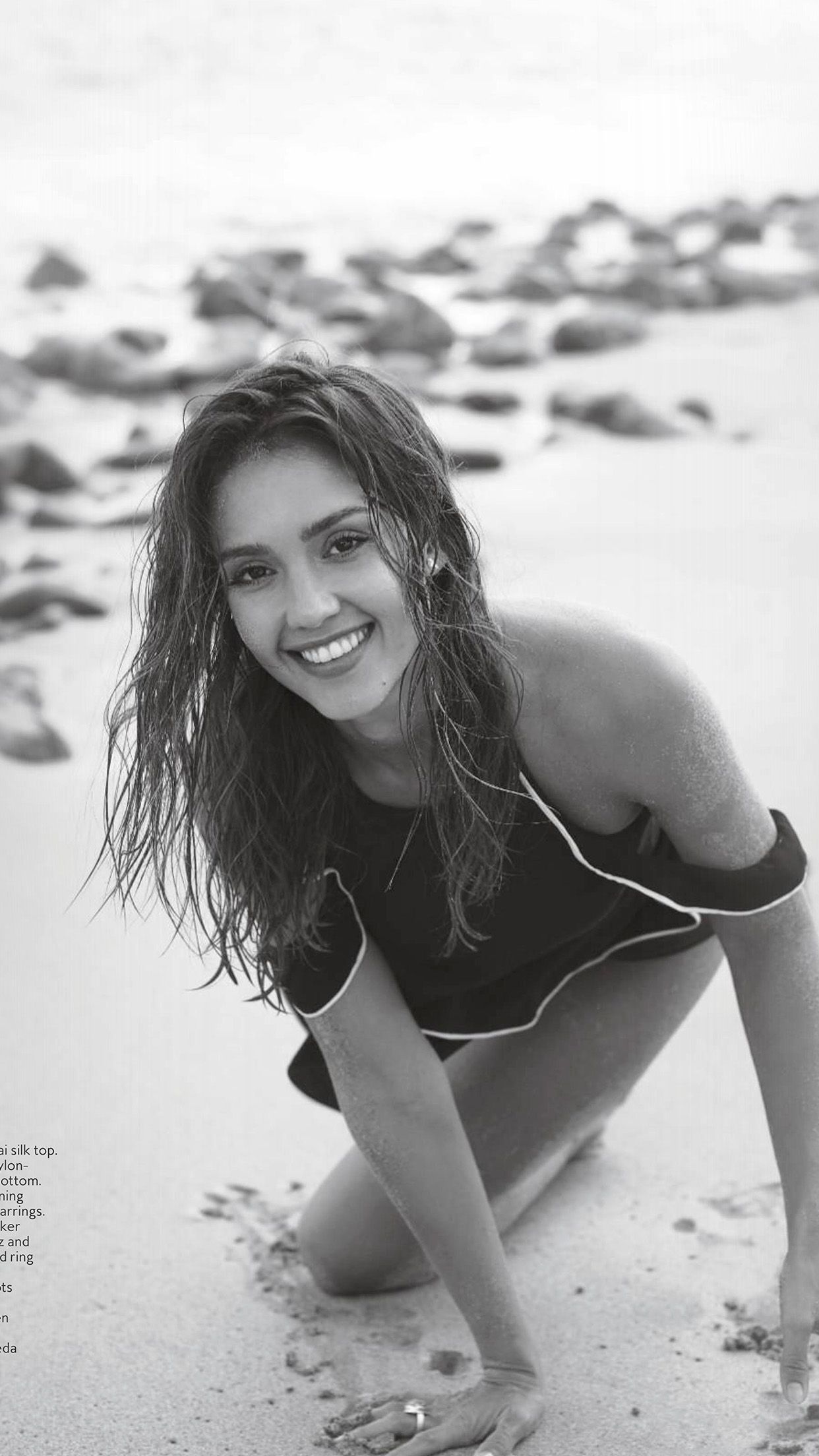 Jessica Alba, Beach Dark Model, Celebrity iPhone Wallpaper