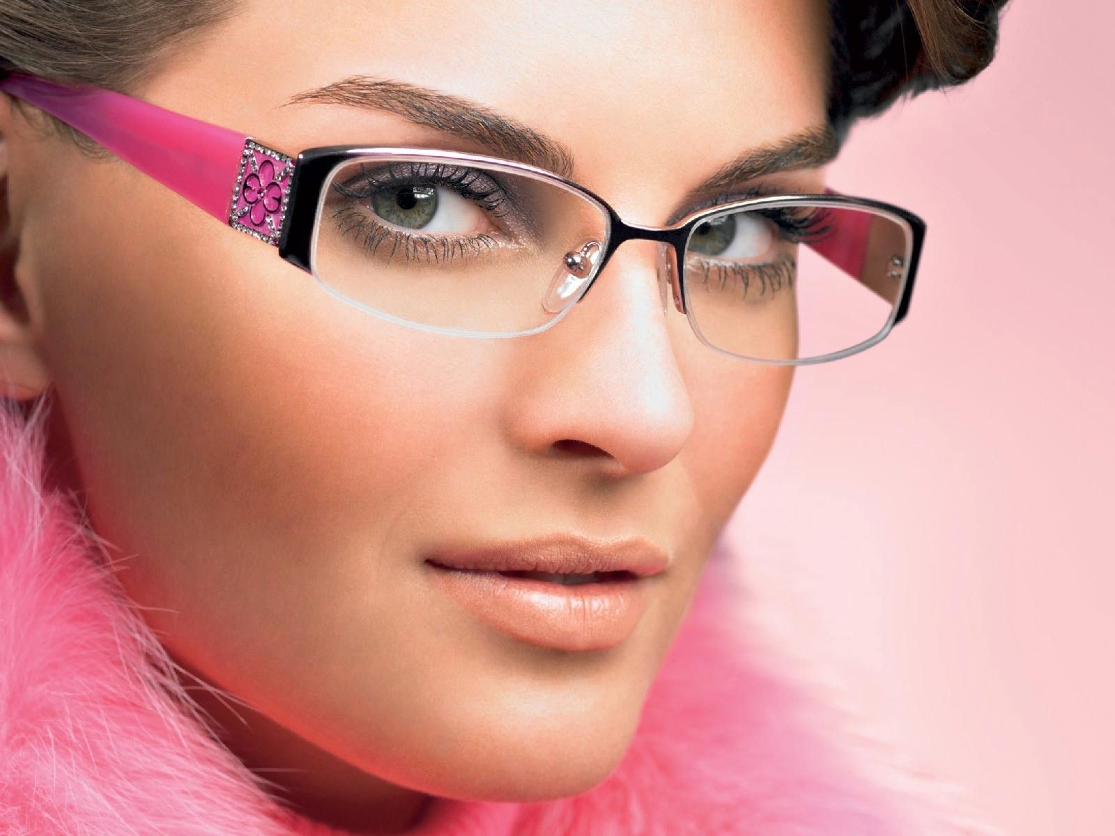 Girl in glasses desktop wallpaper free download, background