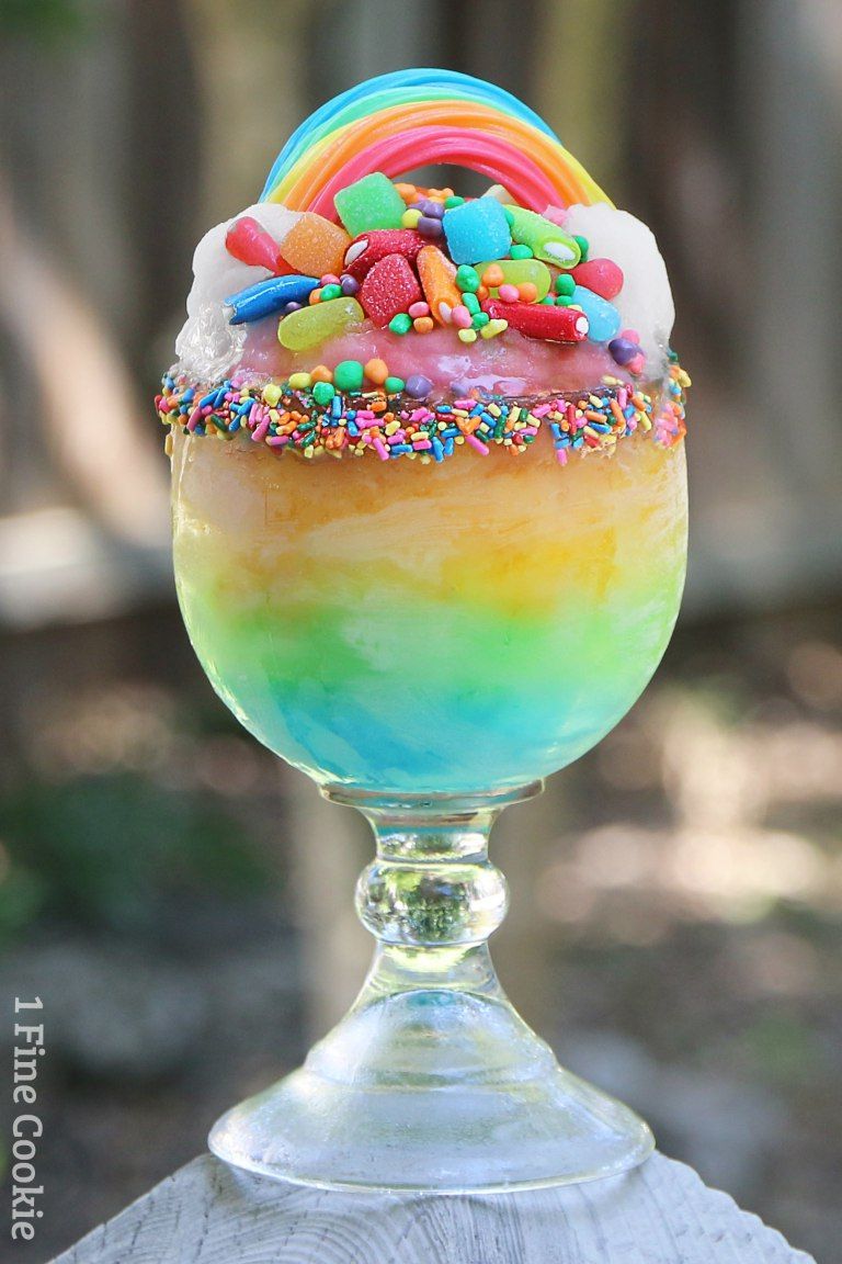Layered Rainbow Frozen Drink. Recipe. Frozen drinks, Rainbow