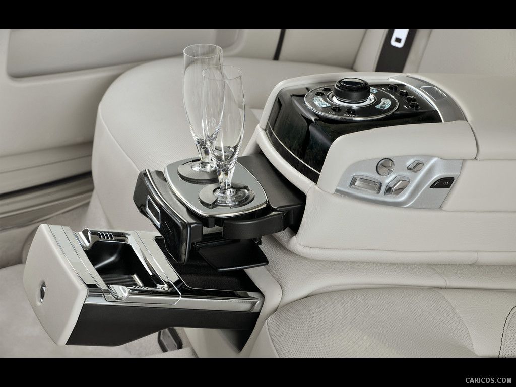 SPORTS CARS: Rolls Royce ghost interior 2012