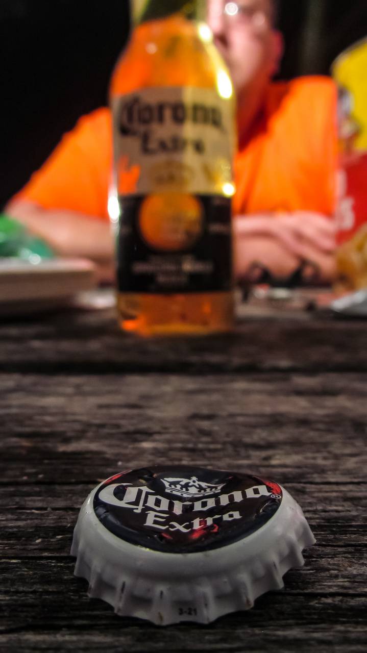 Corona extra wallpaper