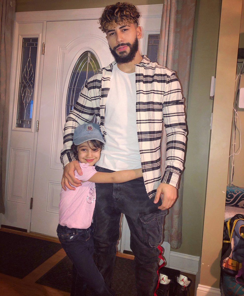 Adam Saleh wanted to take a pic with me so she