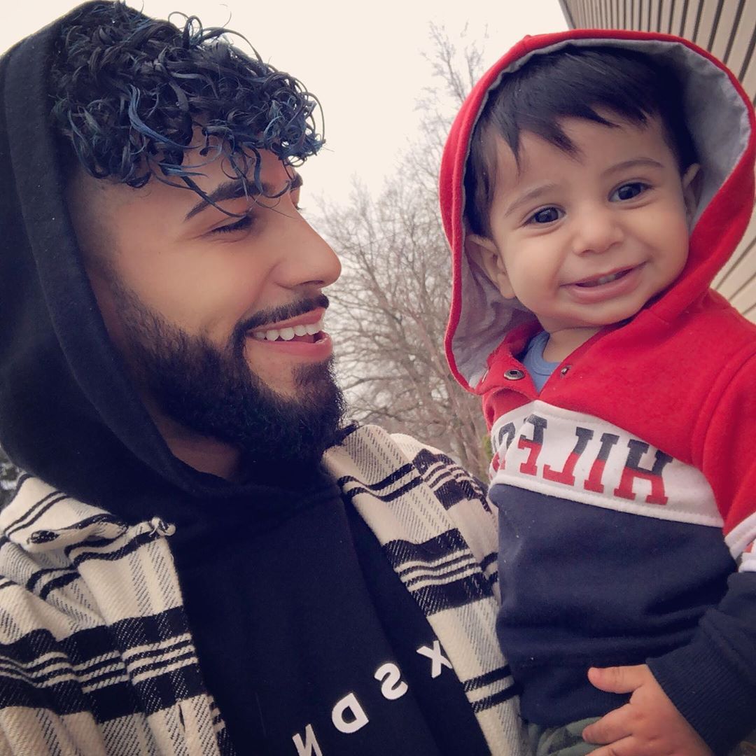 Saleh - ‪We're still happy in rainy days